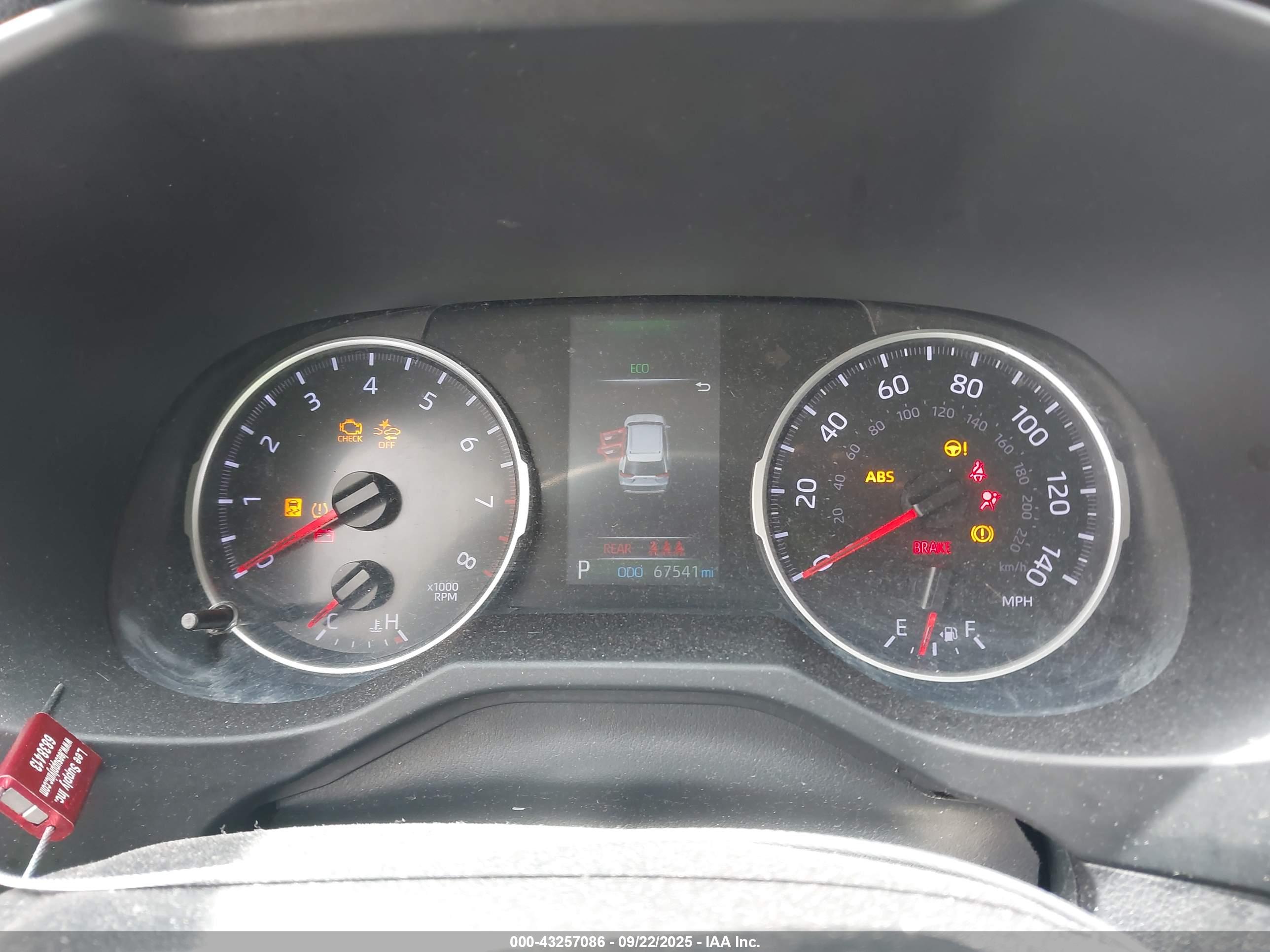 TOYOTA RAV4 image 7