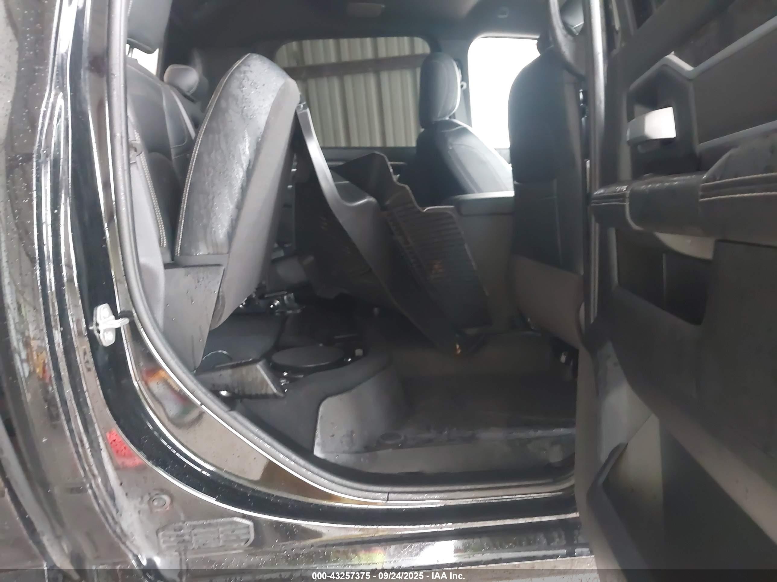 RAM 2500 image 8