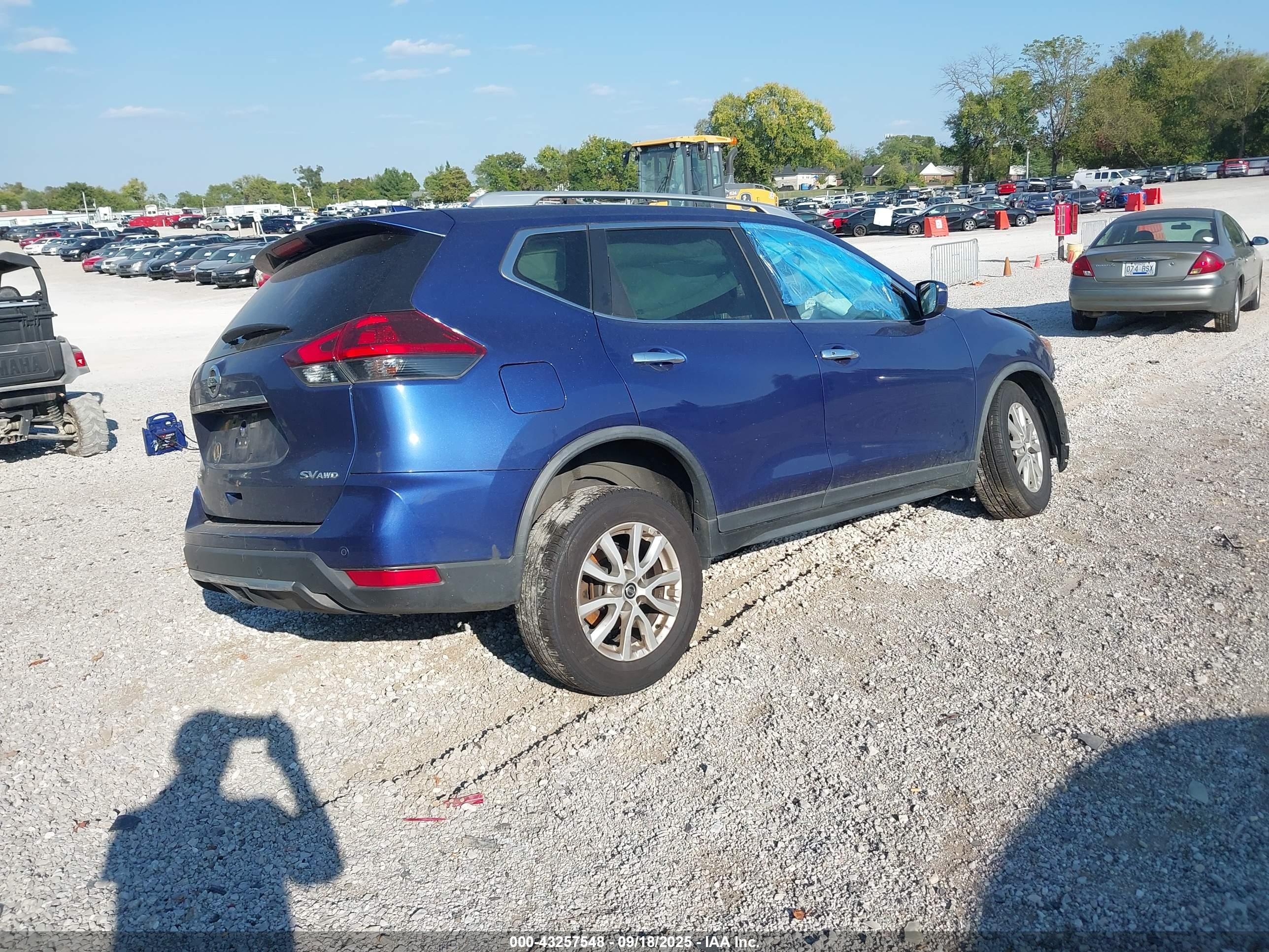 NISSAN ROGUE image 4