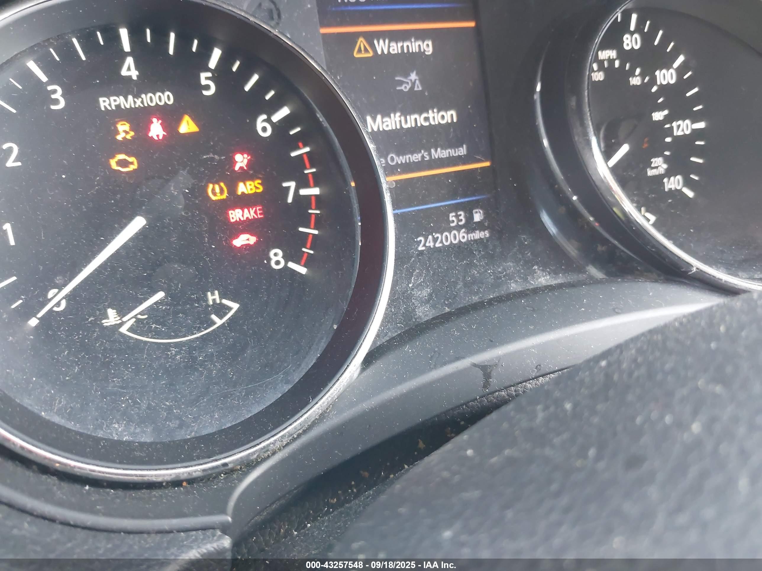 NISSAN ROGUE image 7