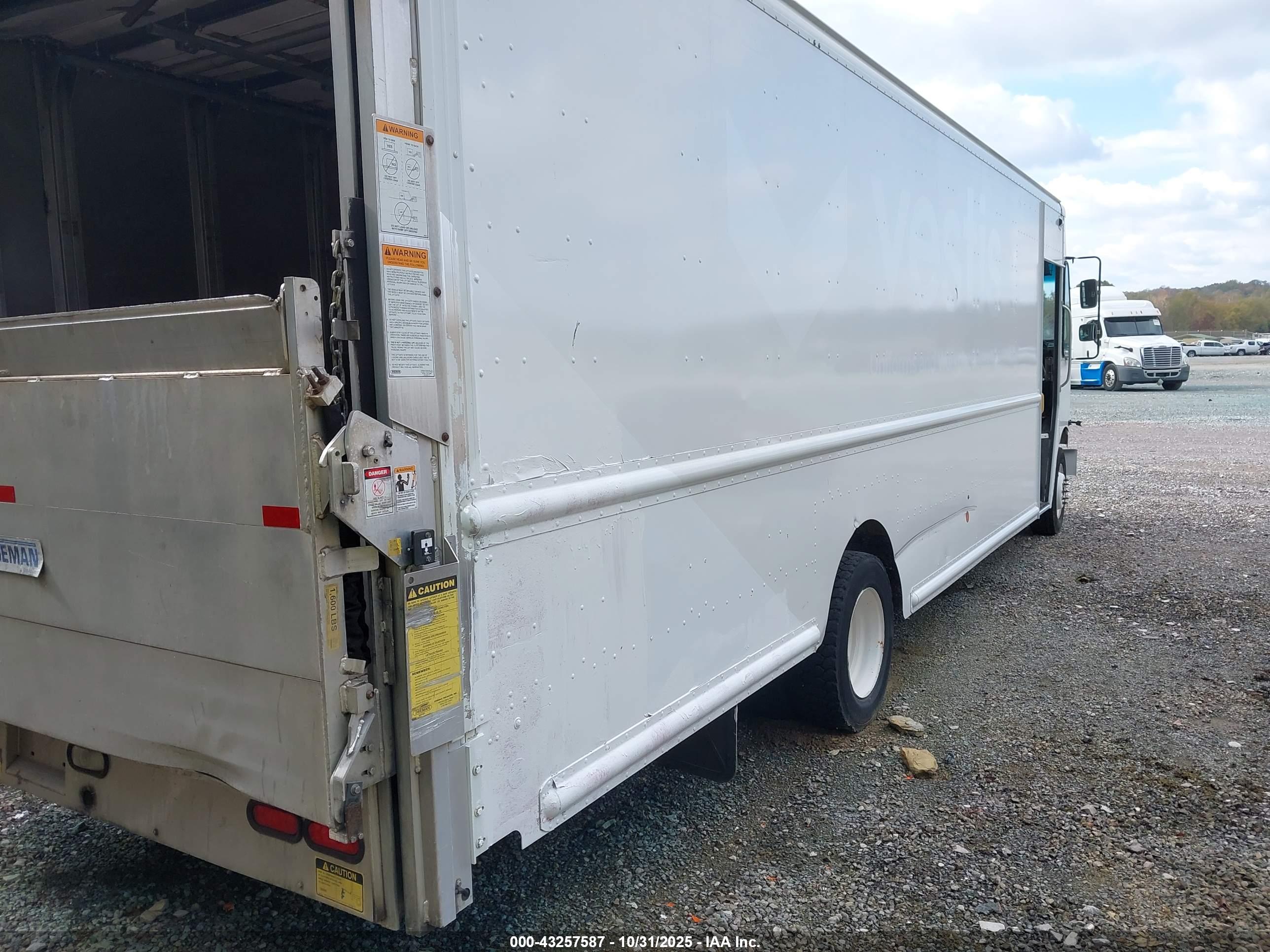 FORD F-59 image 4