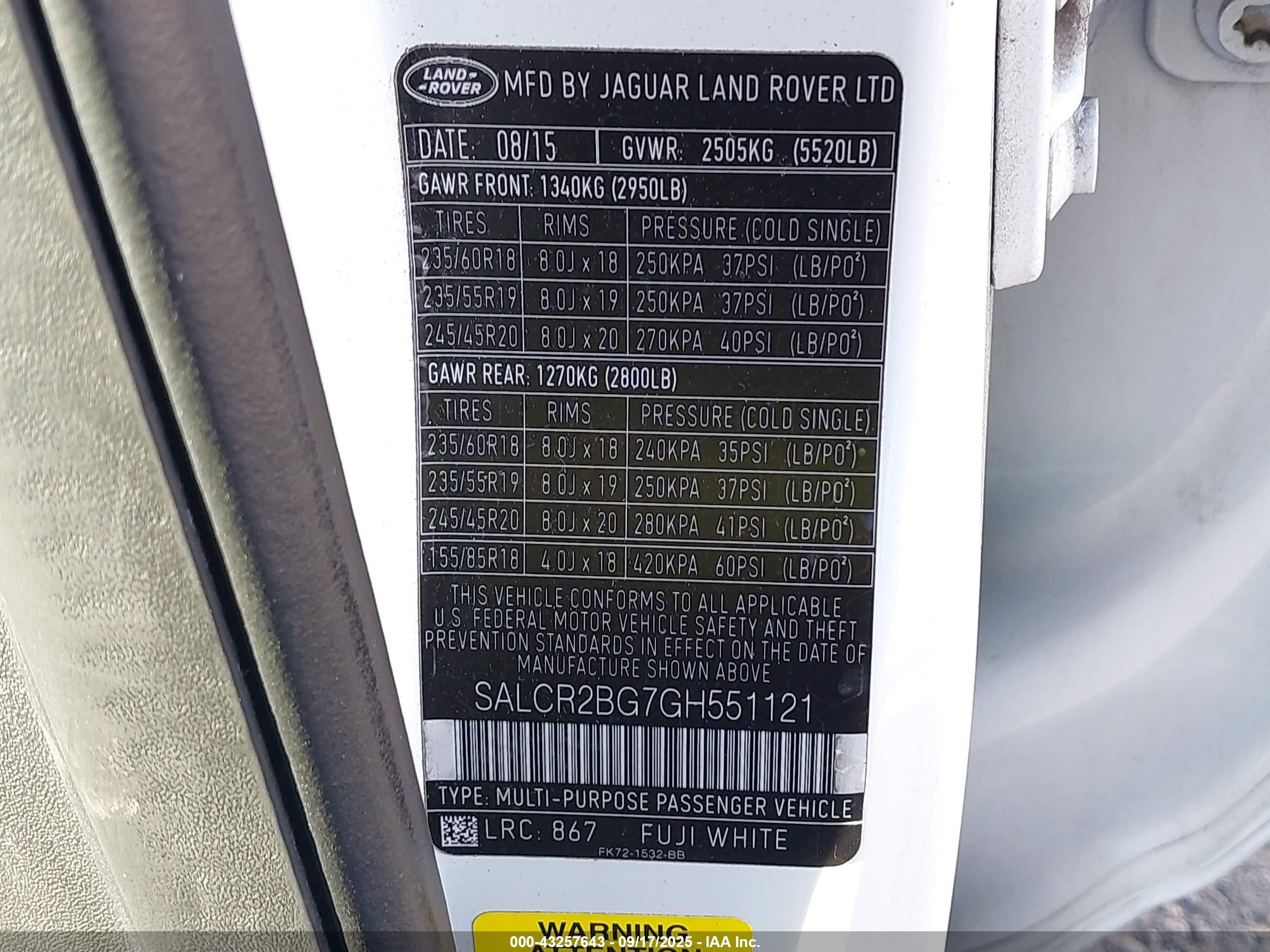 LAND ROVER image 9
