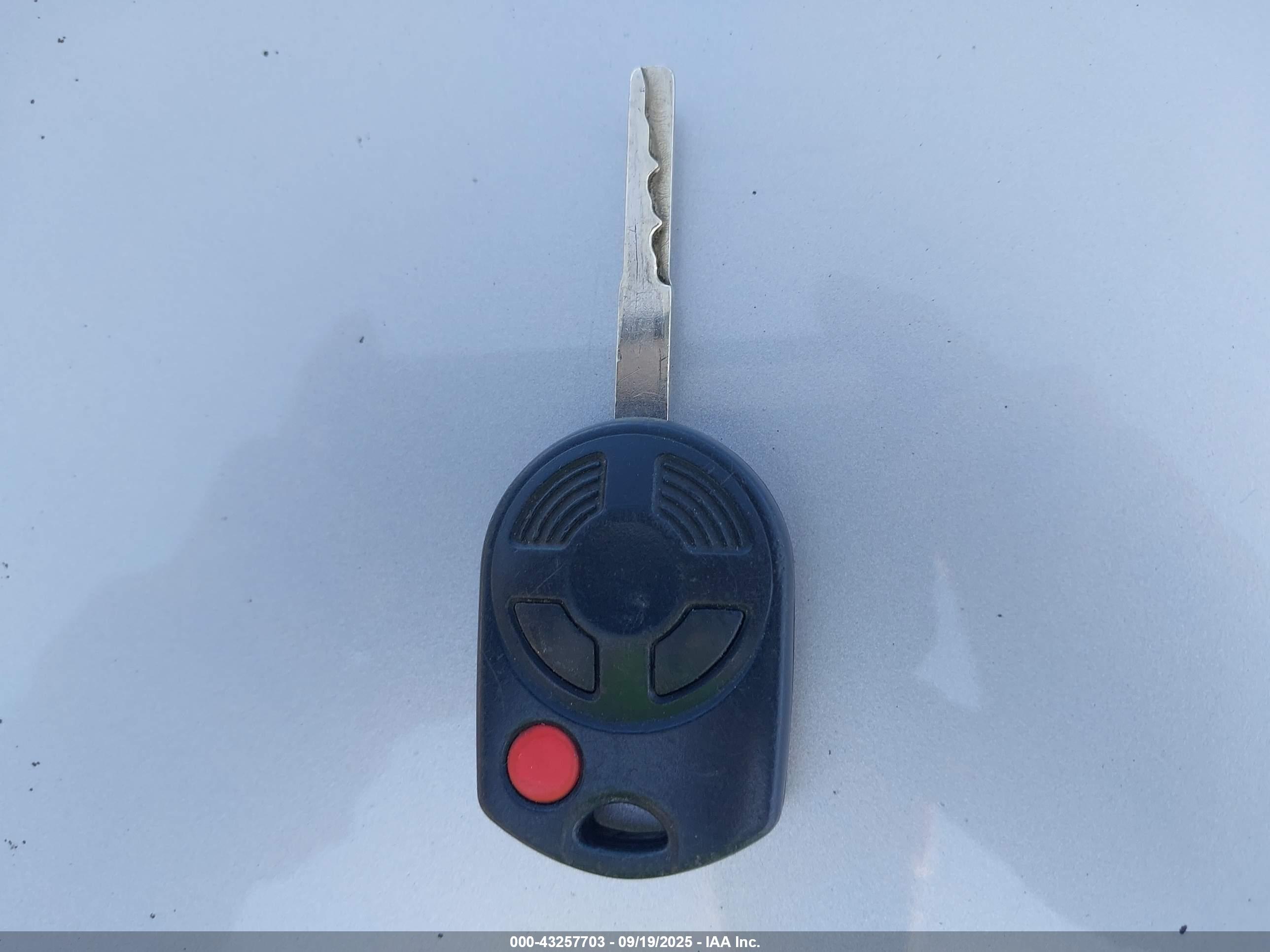 FORD ESCAPE image 11