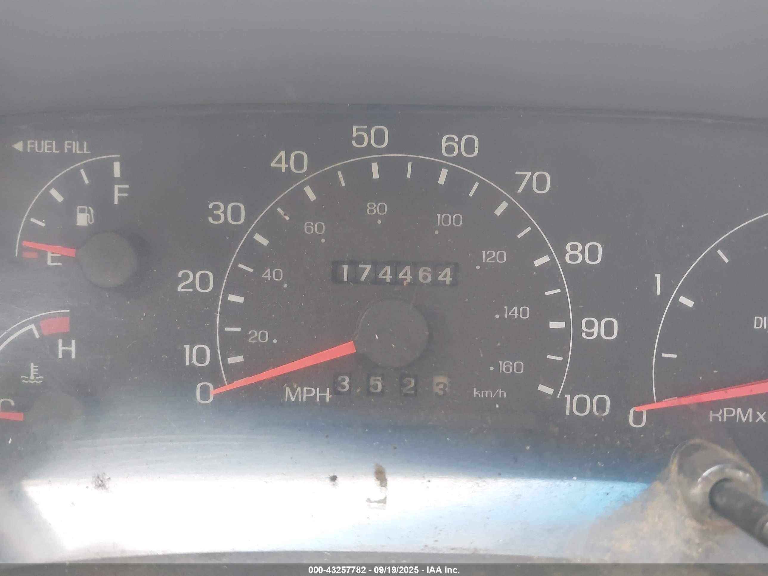 FORD F-450 image 6