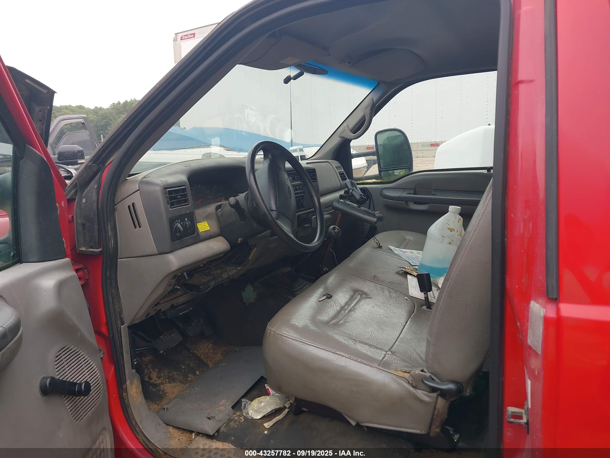FORD F-450 image 7