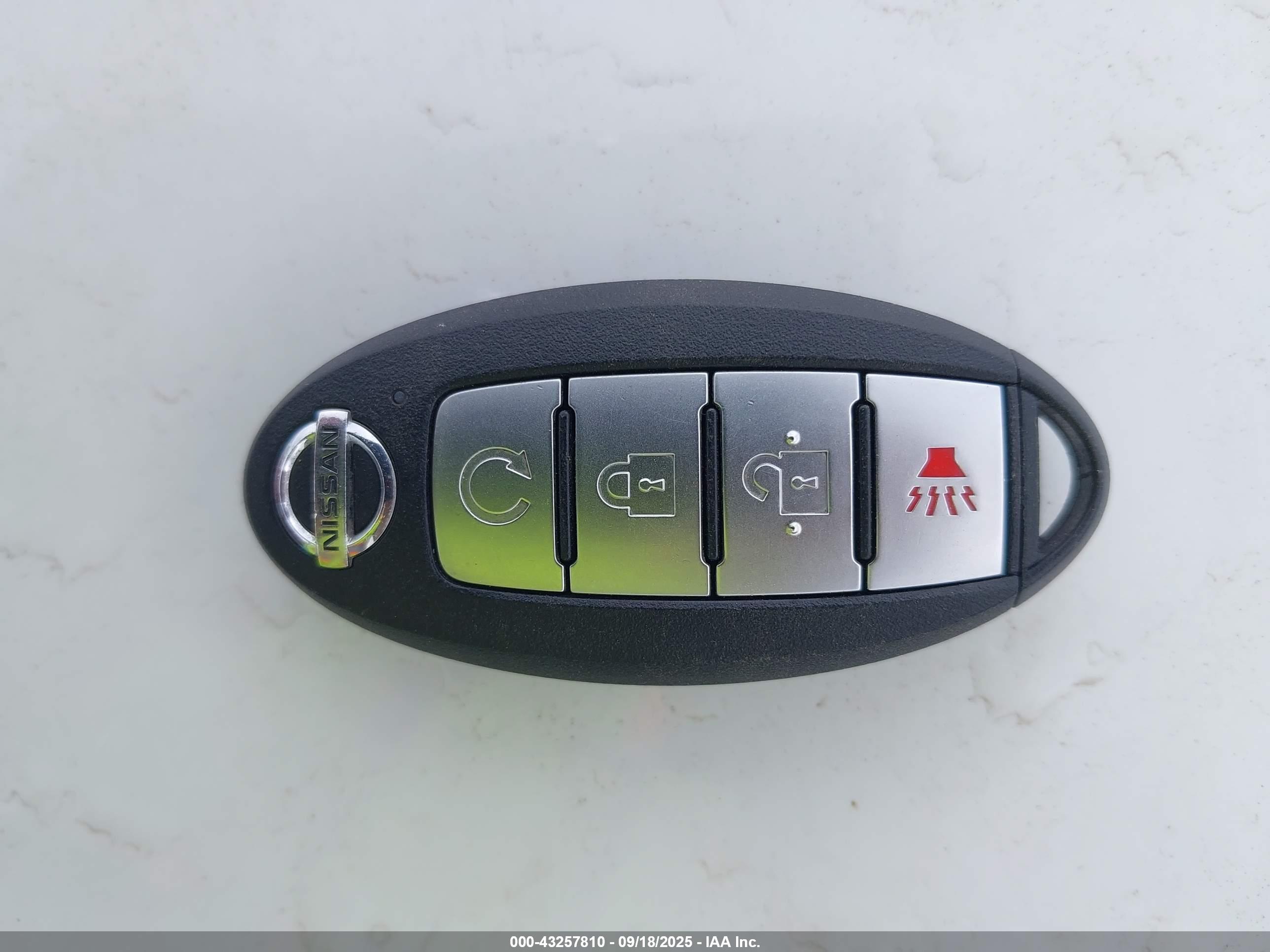NISSAN ROGUE image 11