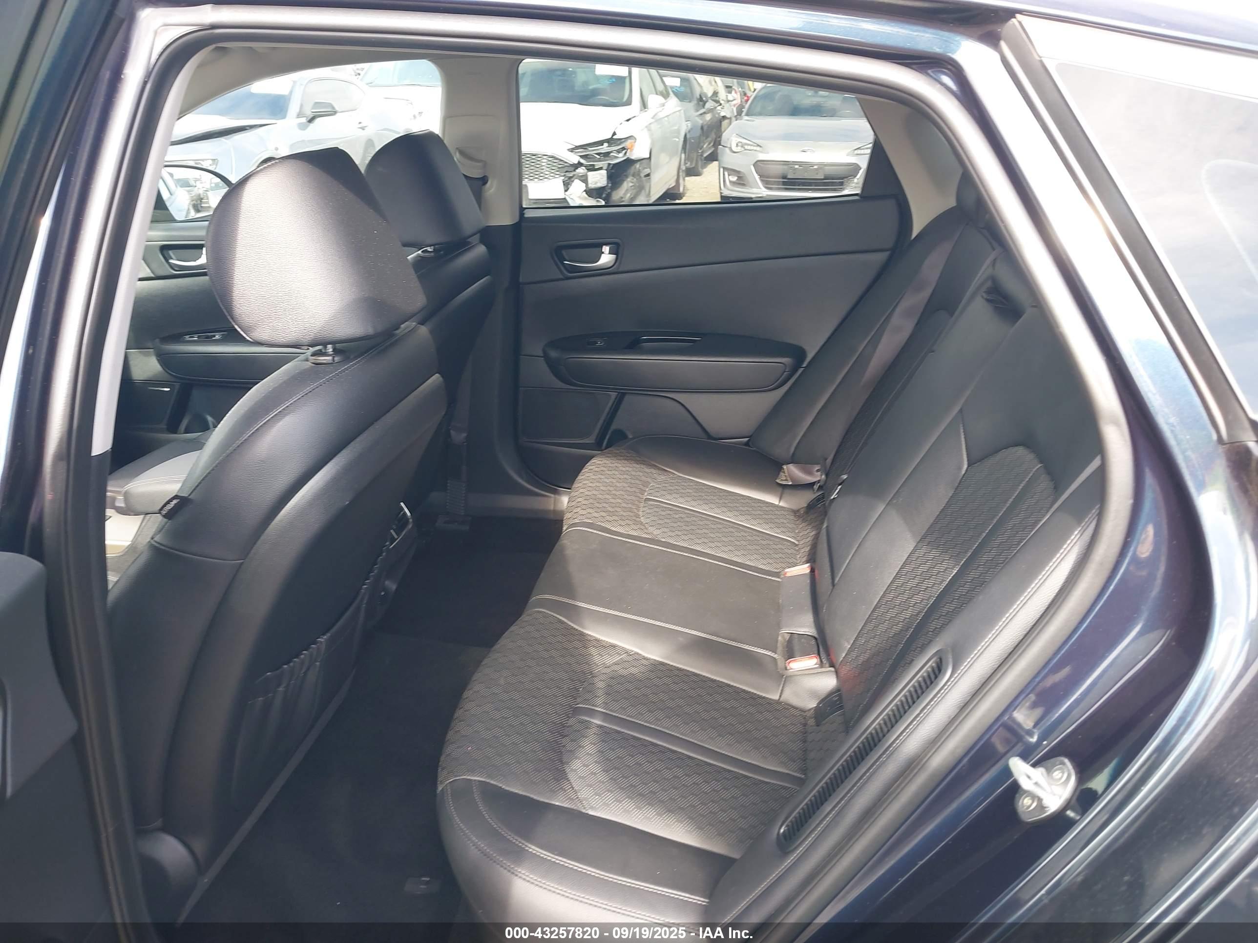 KIA OPTIMA image 8