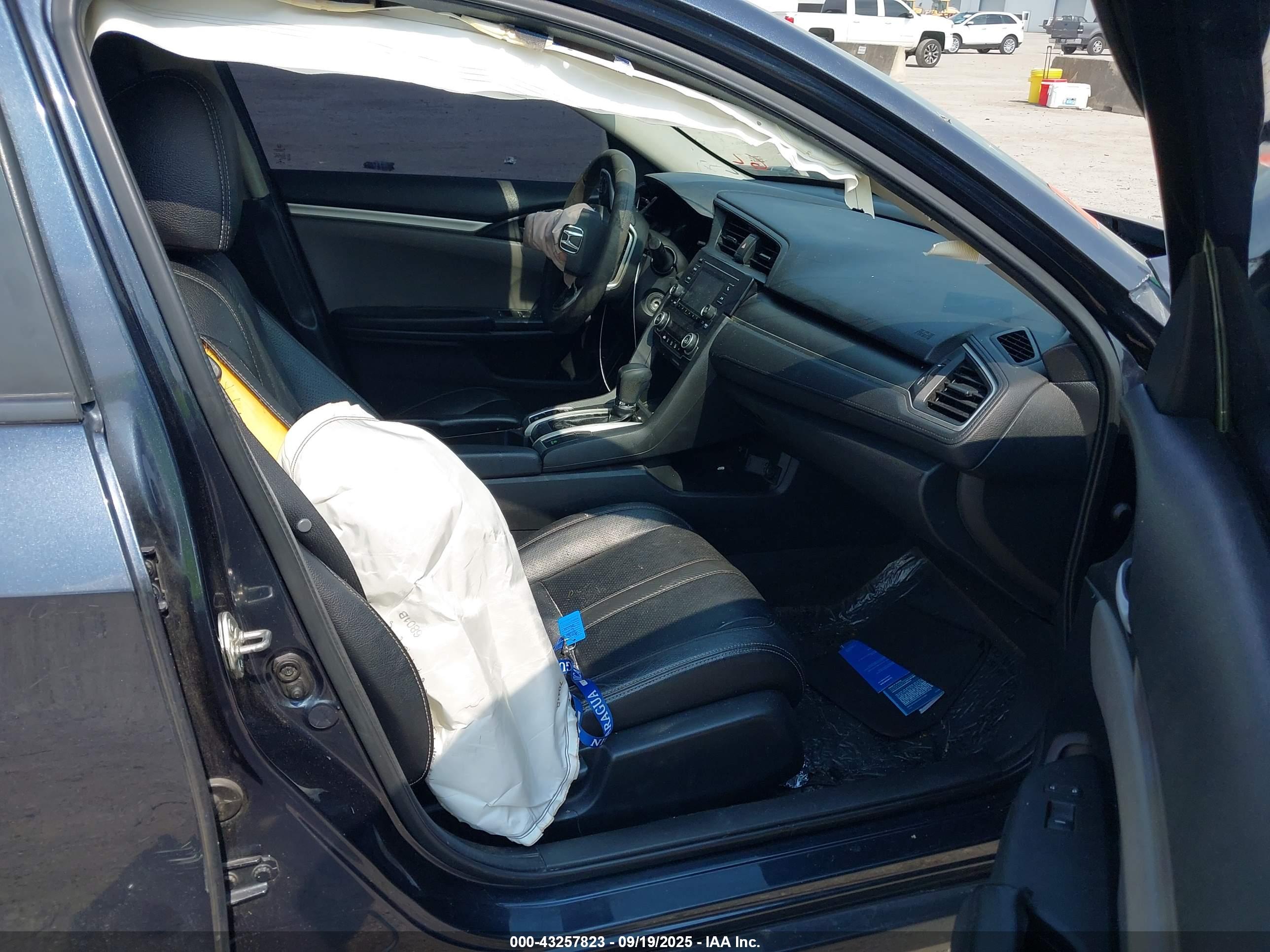 HONDA CIVIC image 5