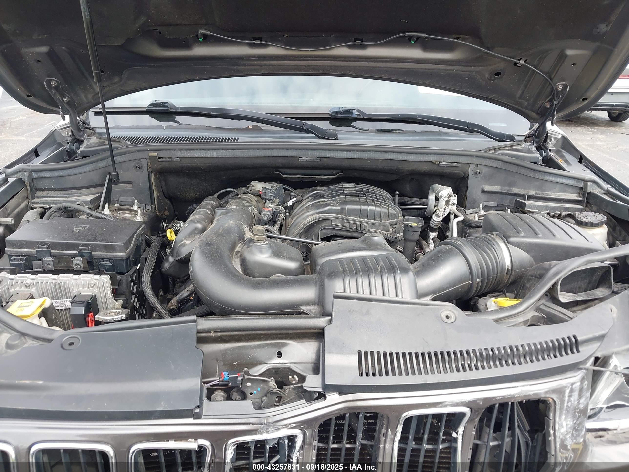 JEEP GRAND image 10