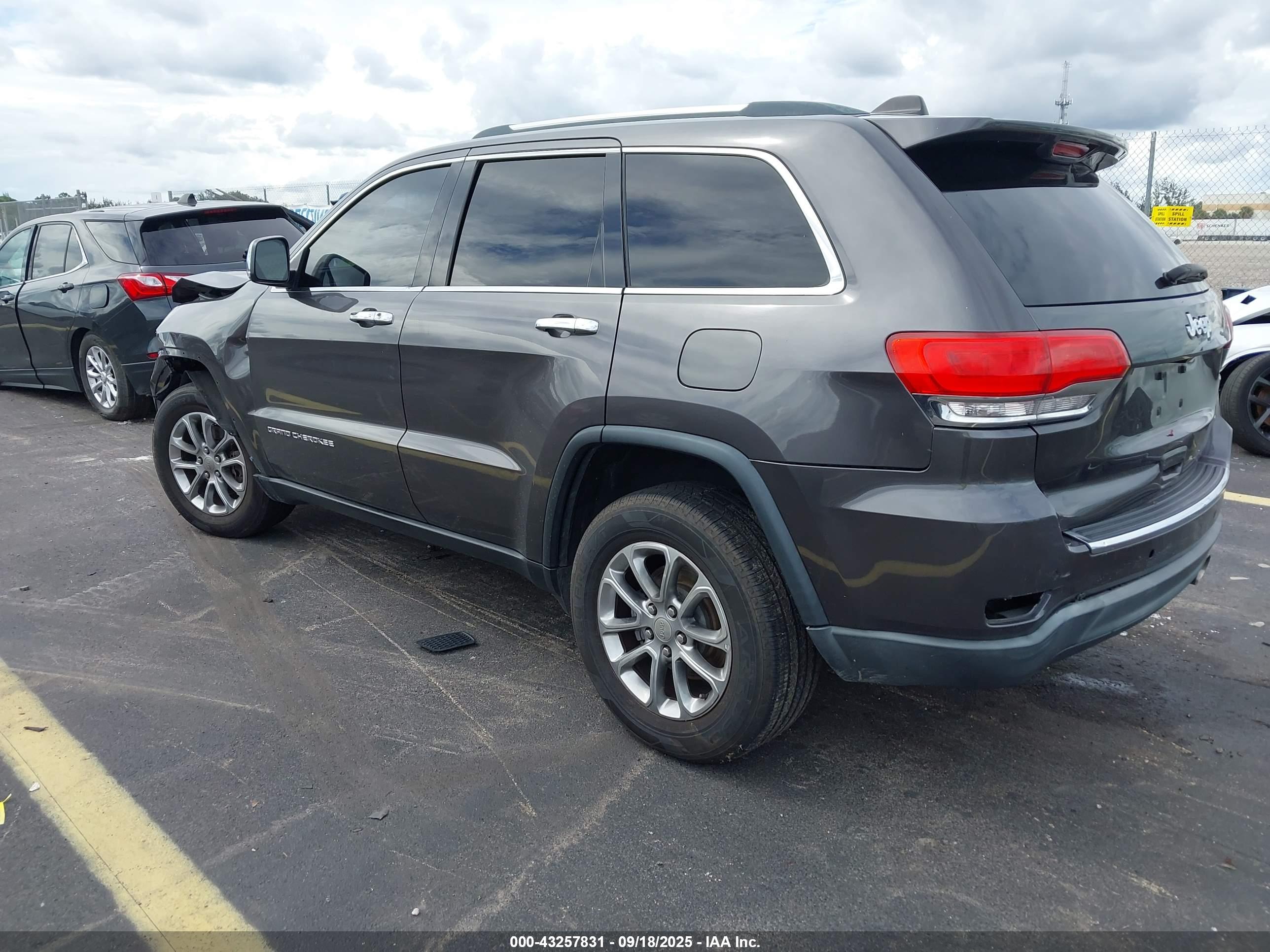 JEEP GRAND image 3