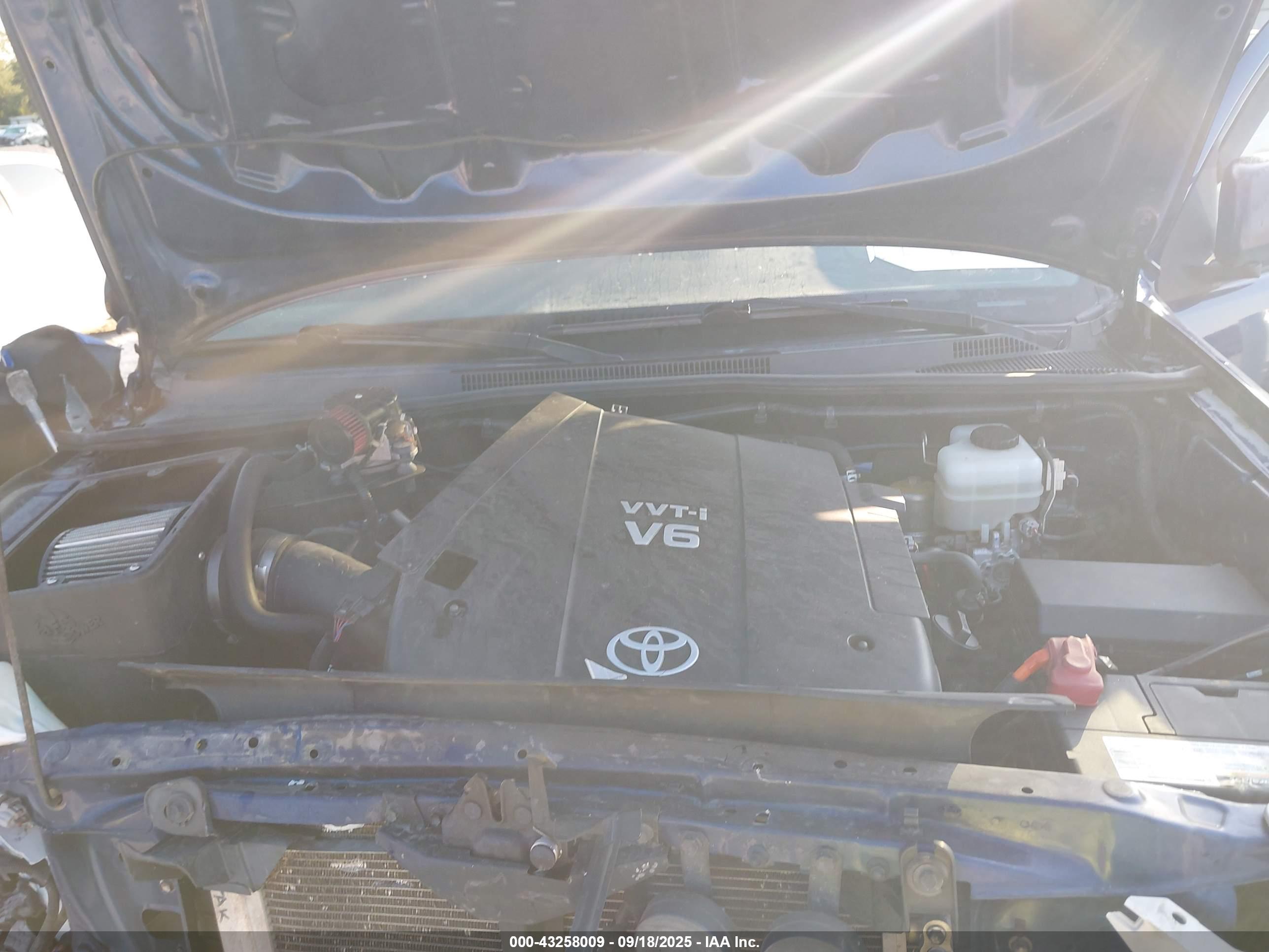 TOYOTA TACOMA image 10