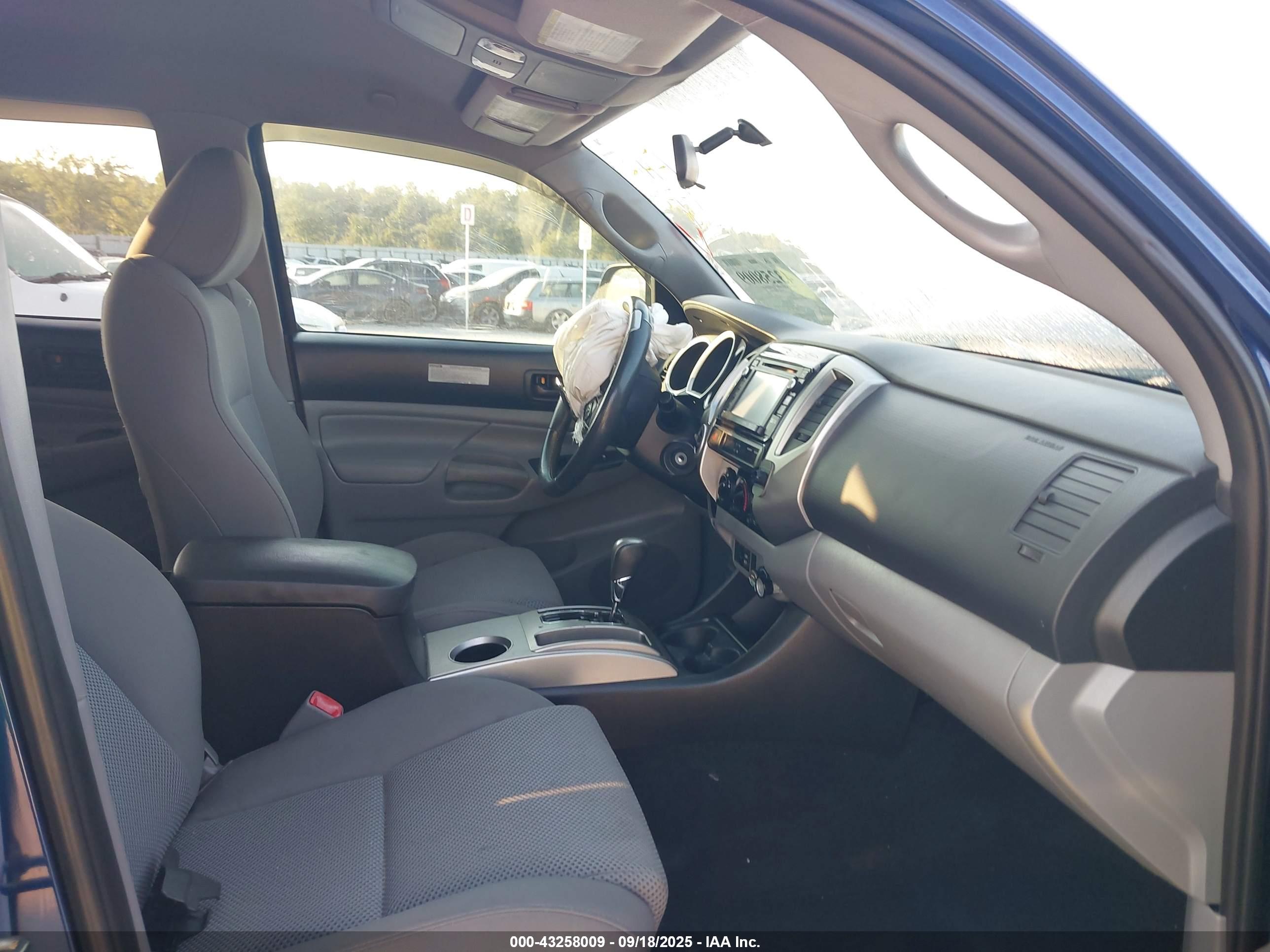 TOYOTA TACOMA image 5