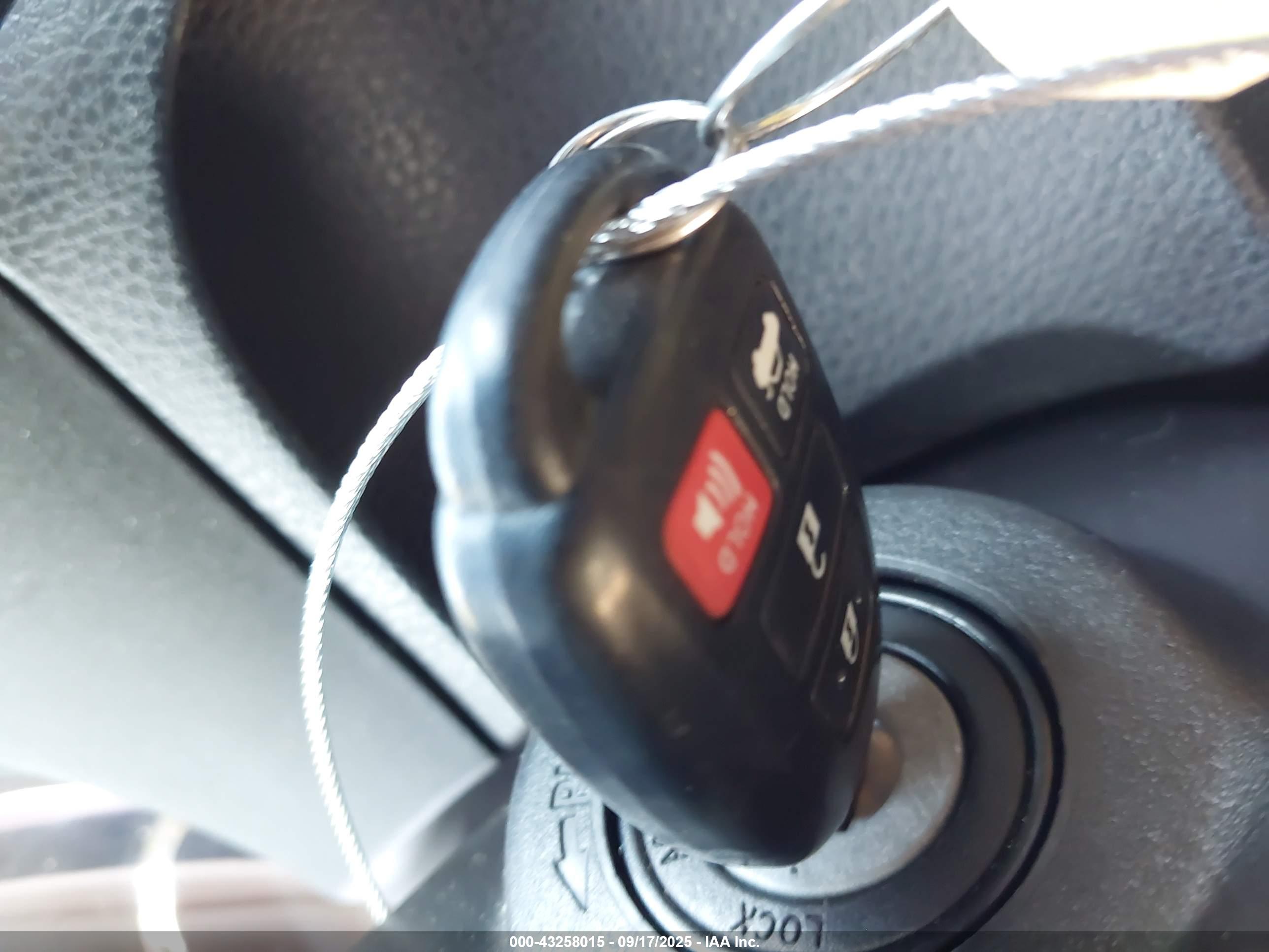 TOYOTA COROLLA image 11