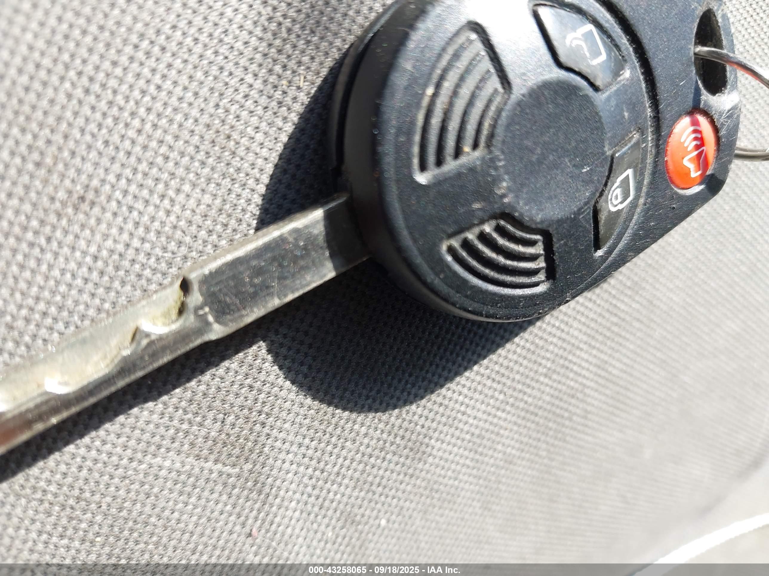 FORD ESCAPE image 11