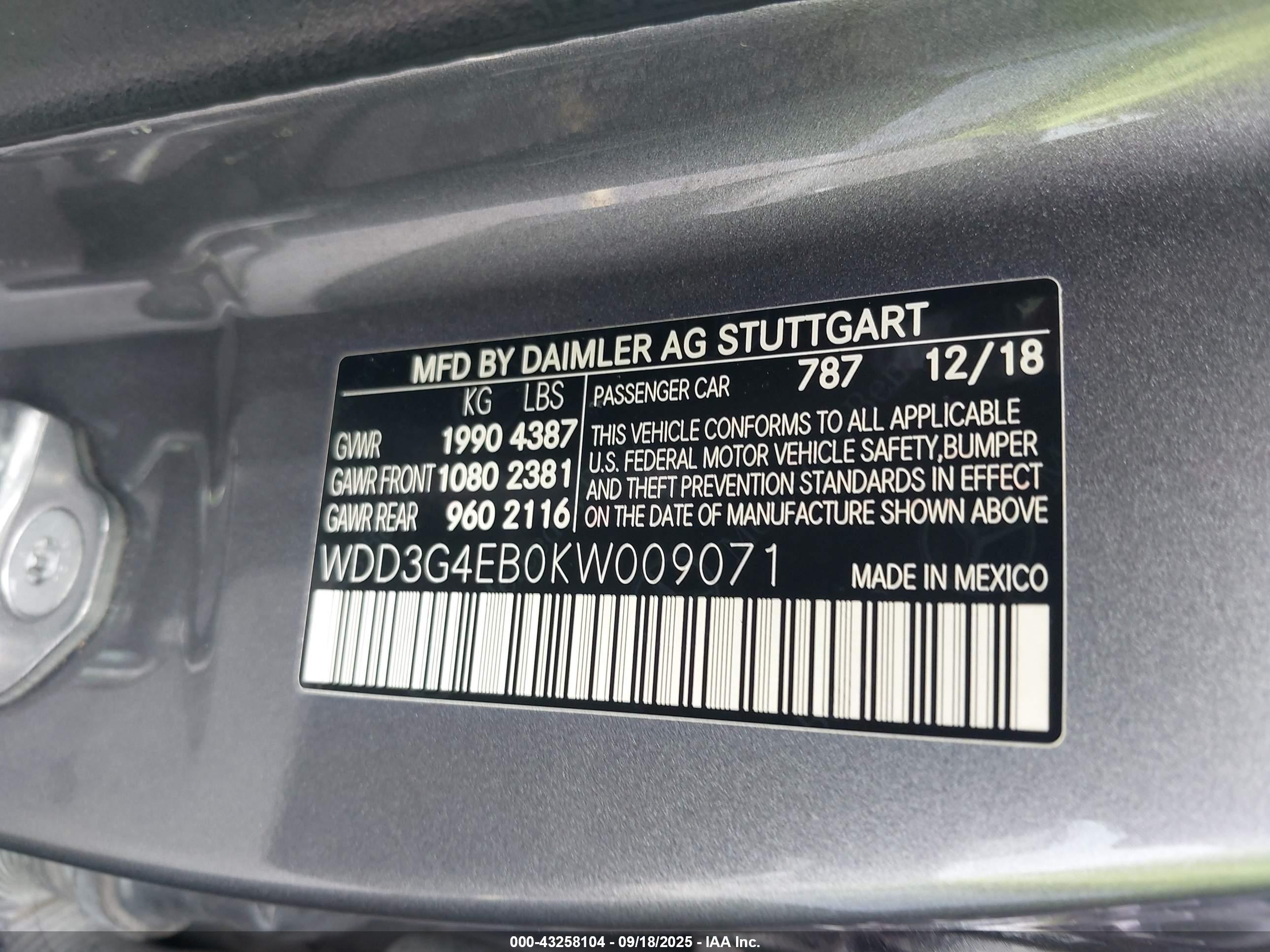 MERCEDES-BENZ A image 9