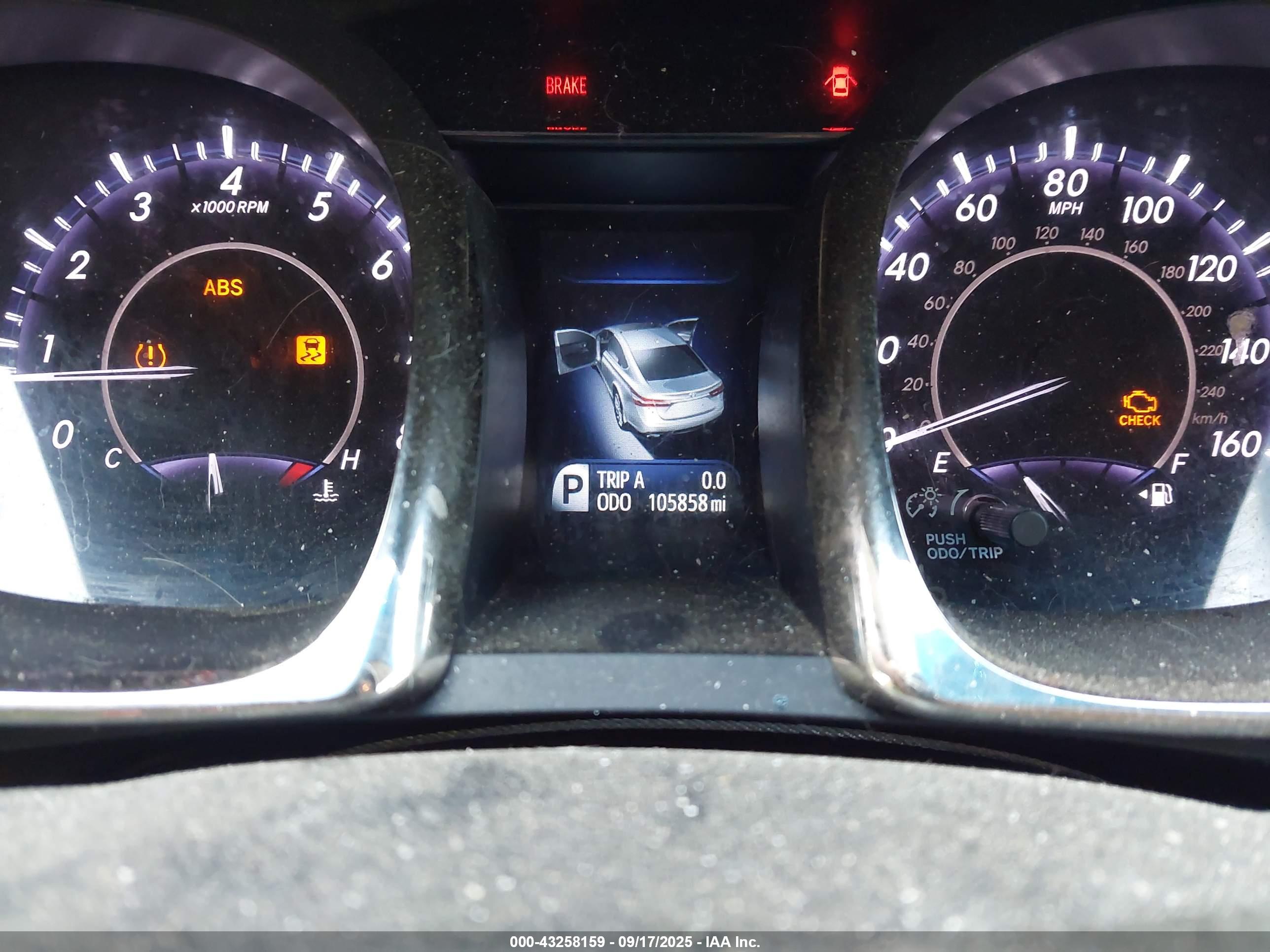 TOYOTA AVALON image 7
