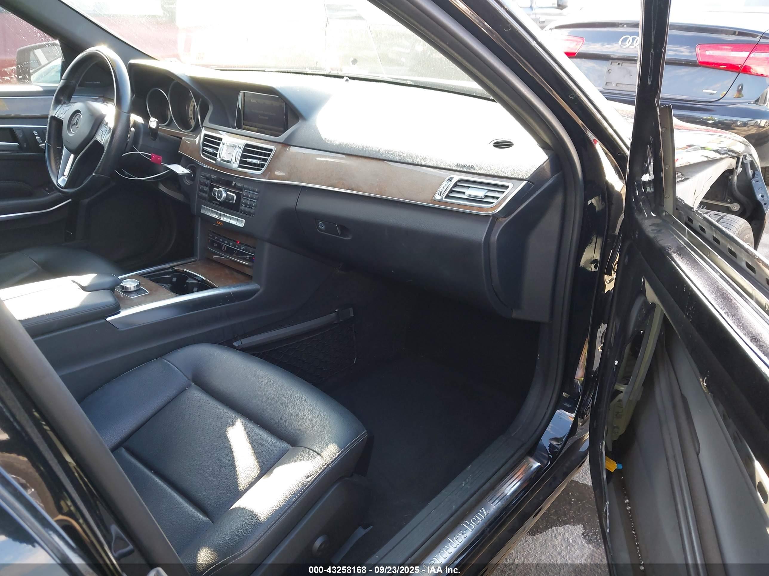 MERCEDES-BENZ E image 5