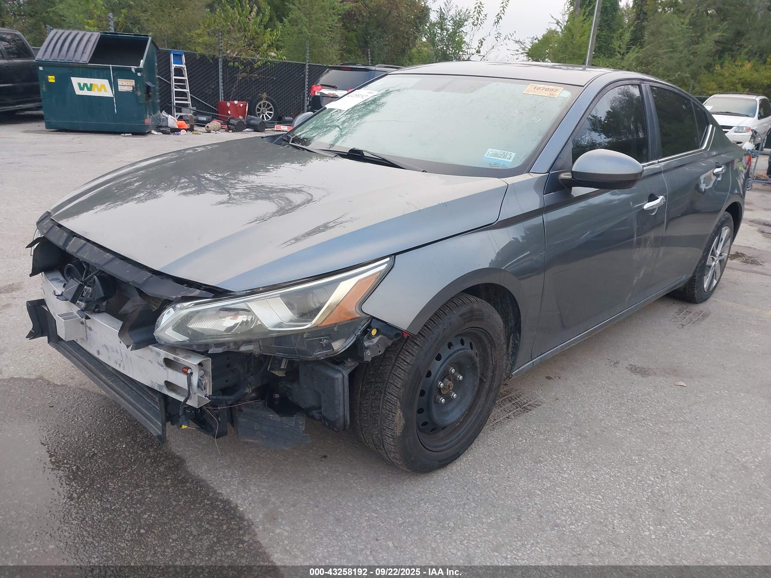 NISSAN ALTIMA image 2