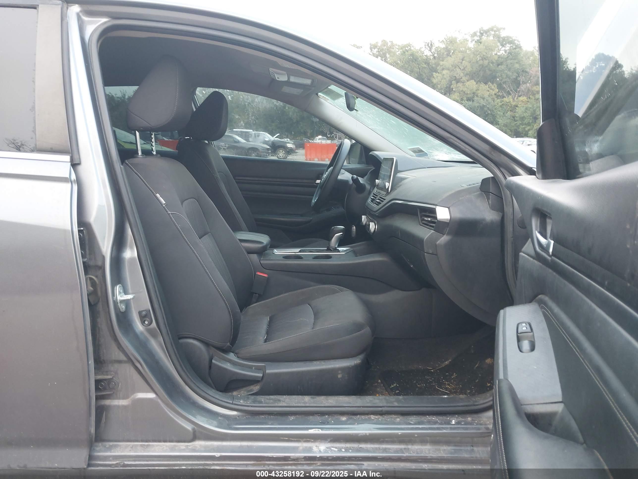 NISSAN ALTIMA image 5