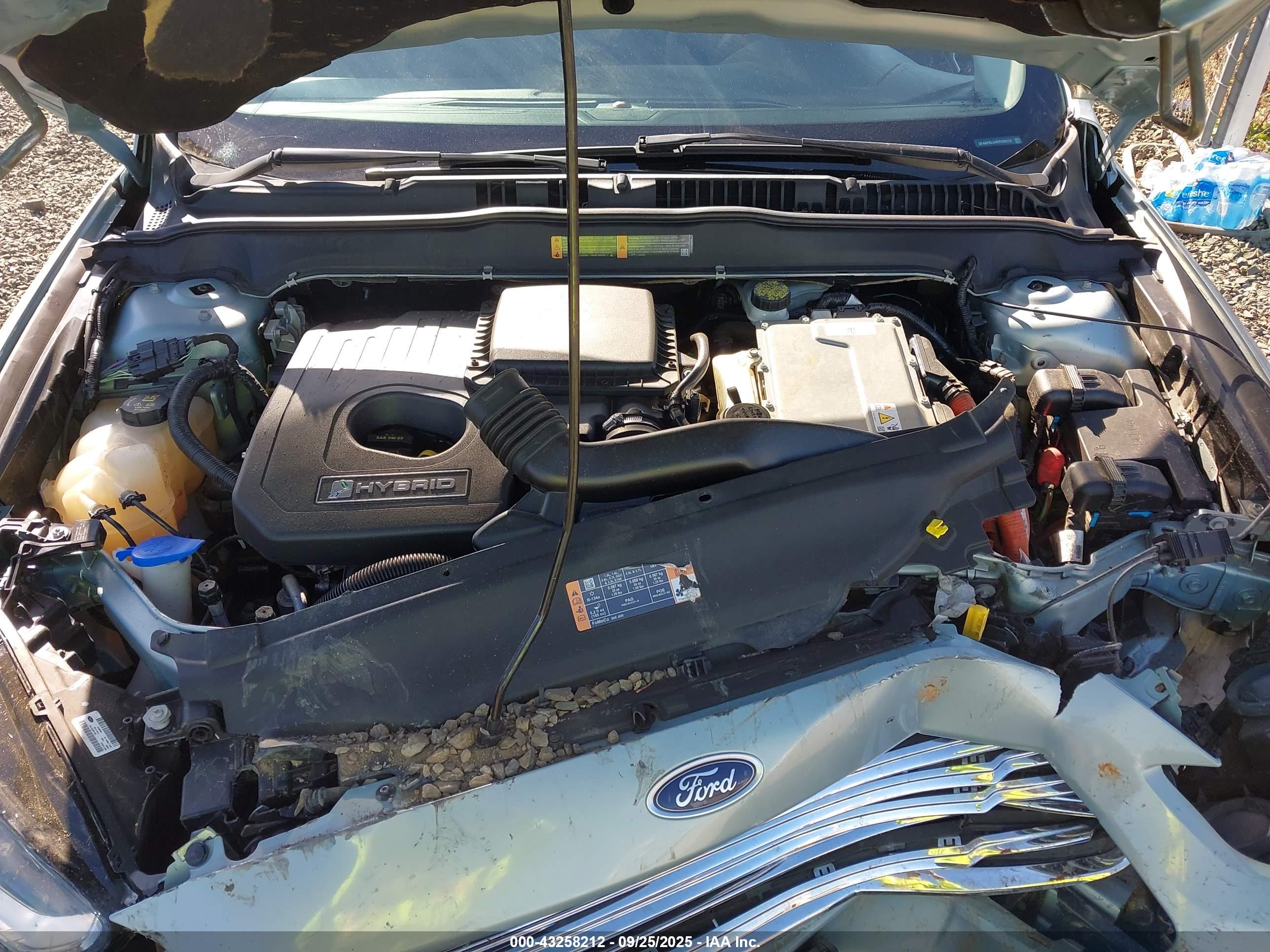 FORD FUSION image 10