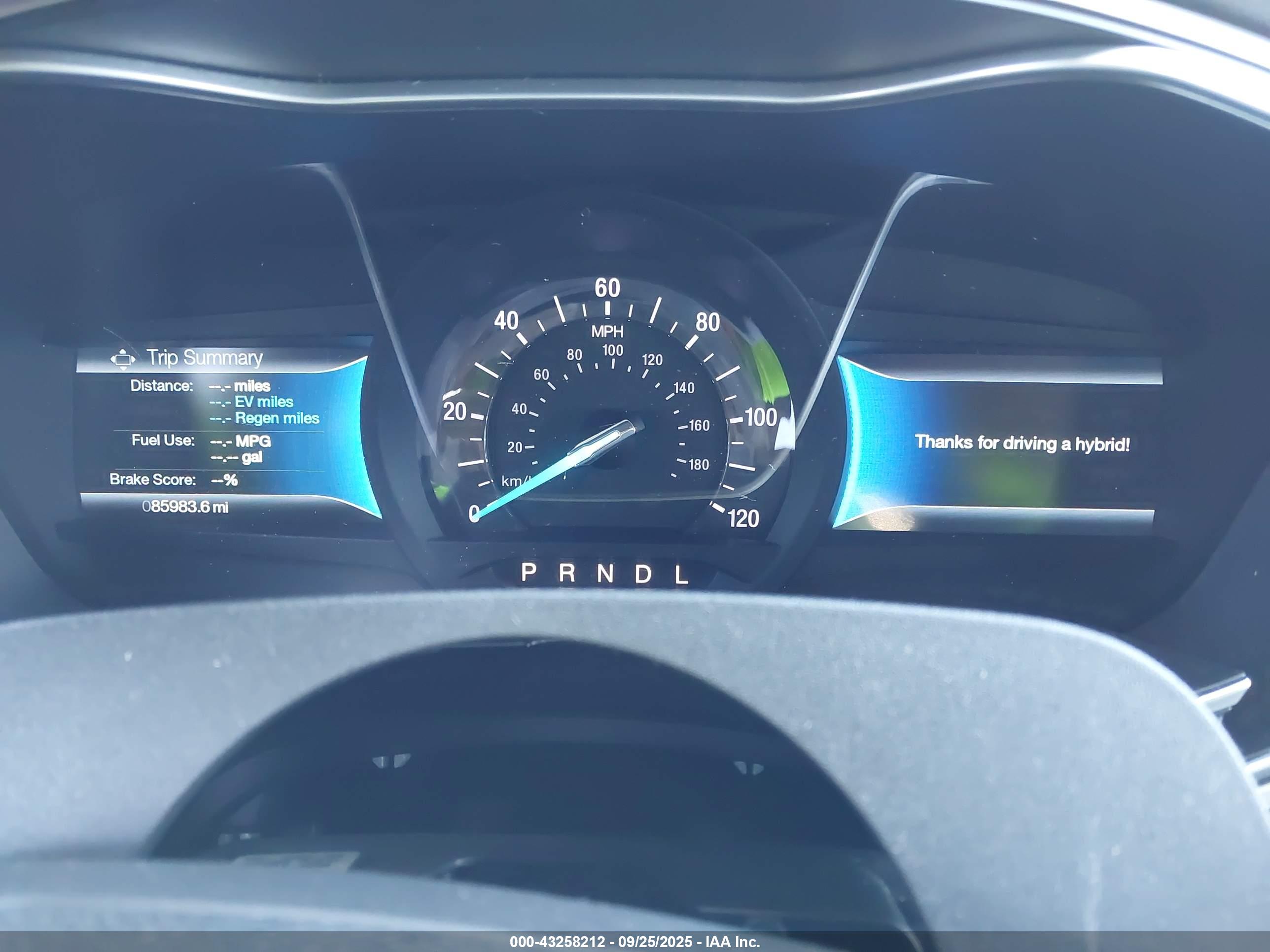 FORD FUSION image 7