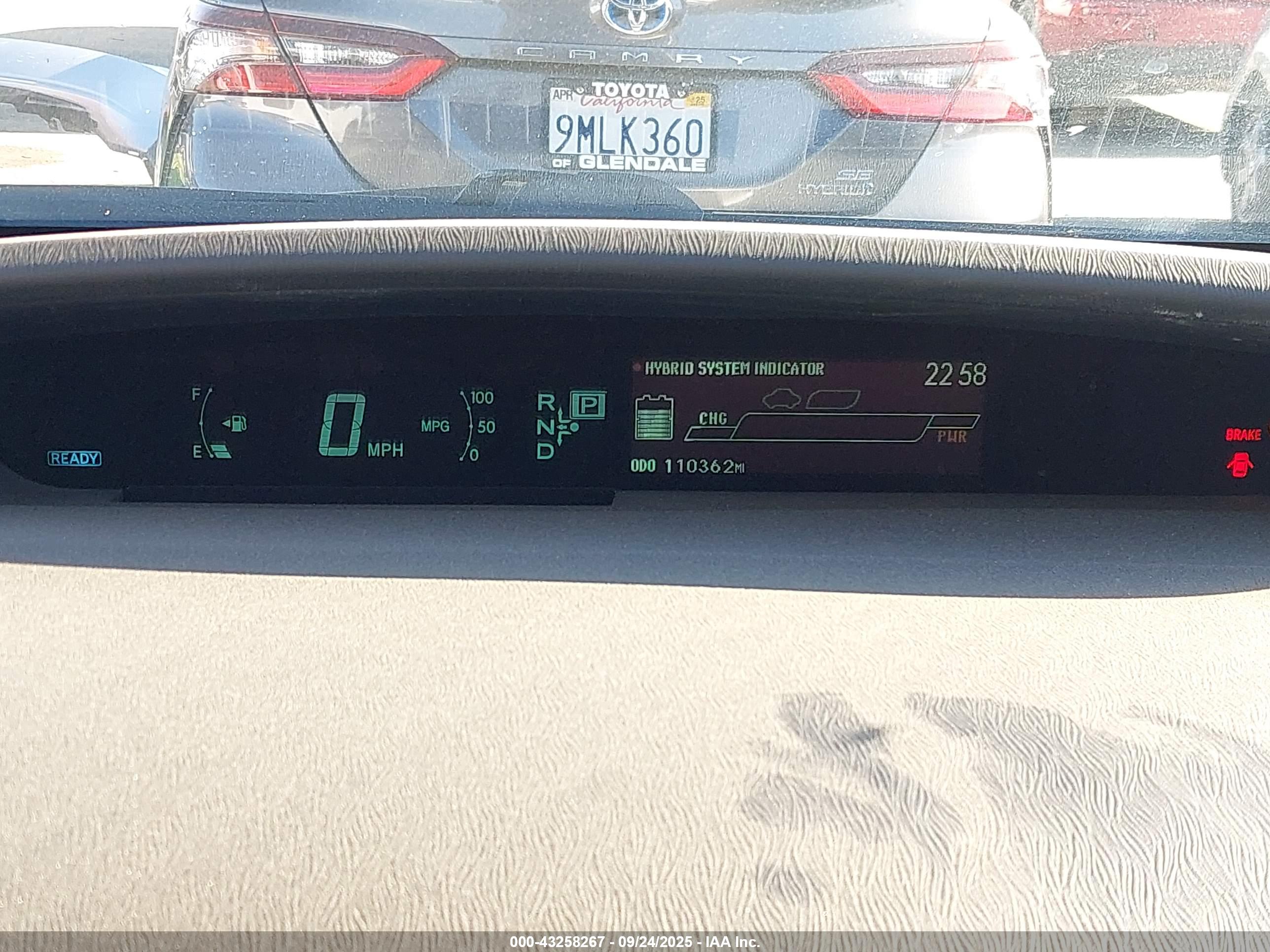 TOYOTA PRIUS image 7