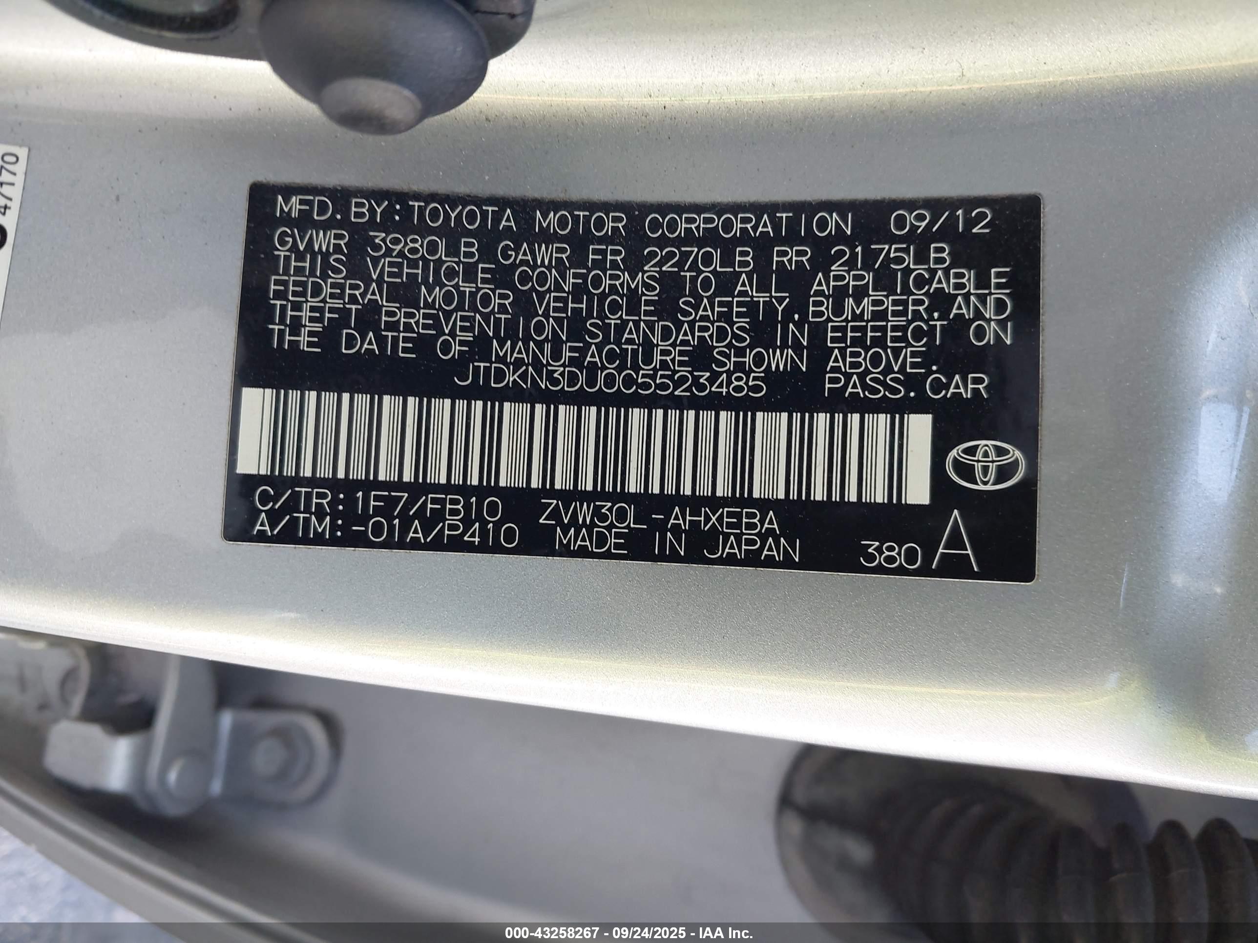 TOYOTA PRIUS image 9