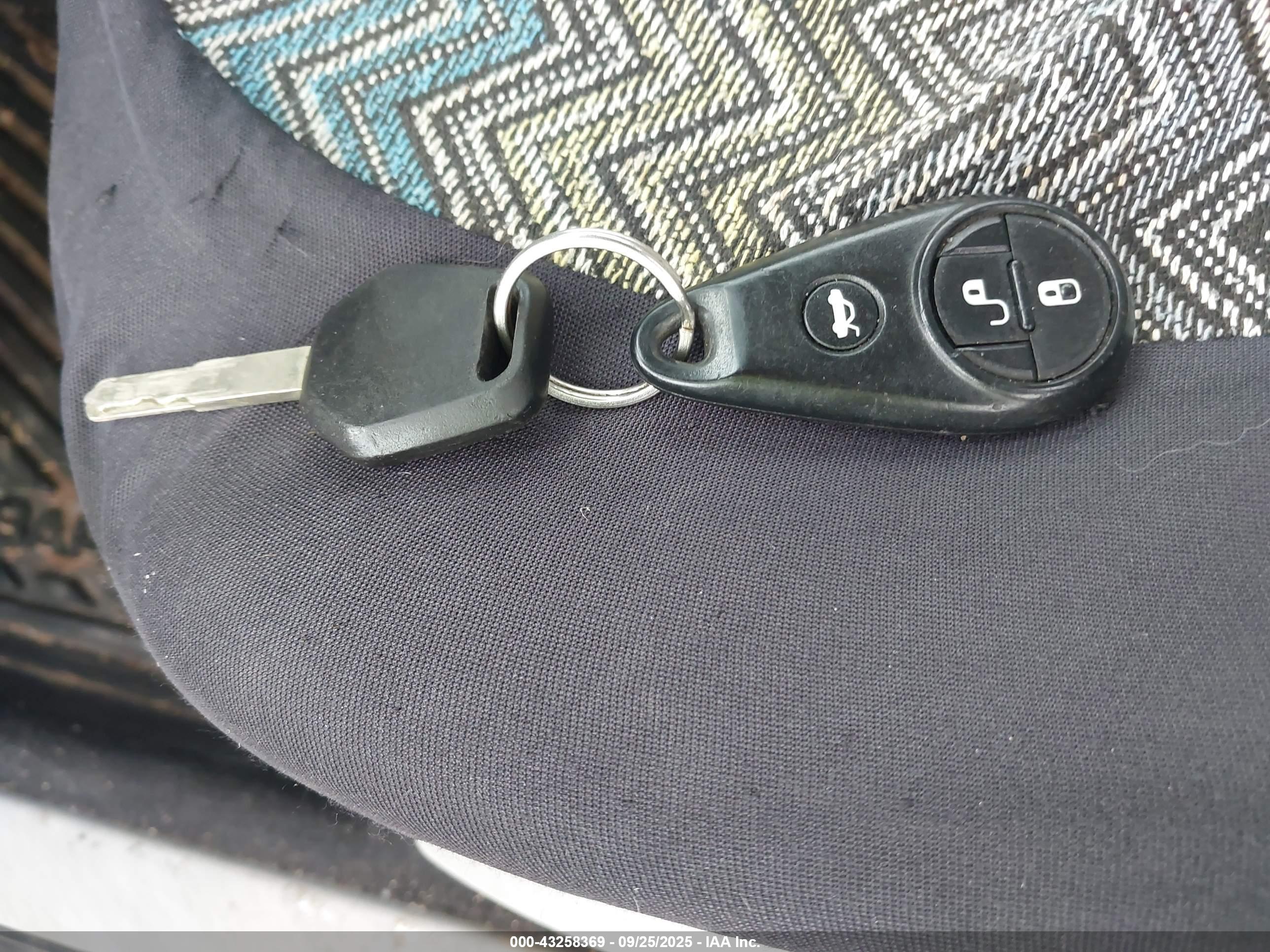 SUBARU FORESTER image 11