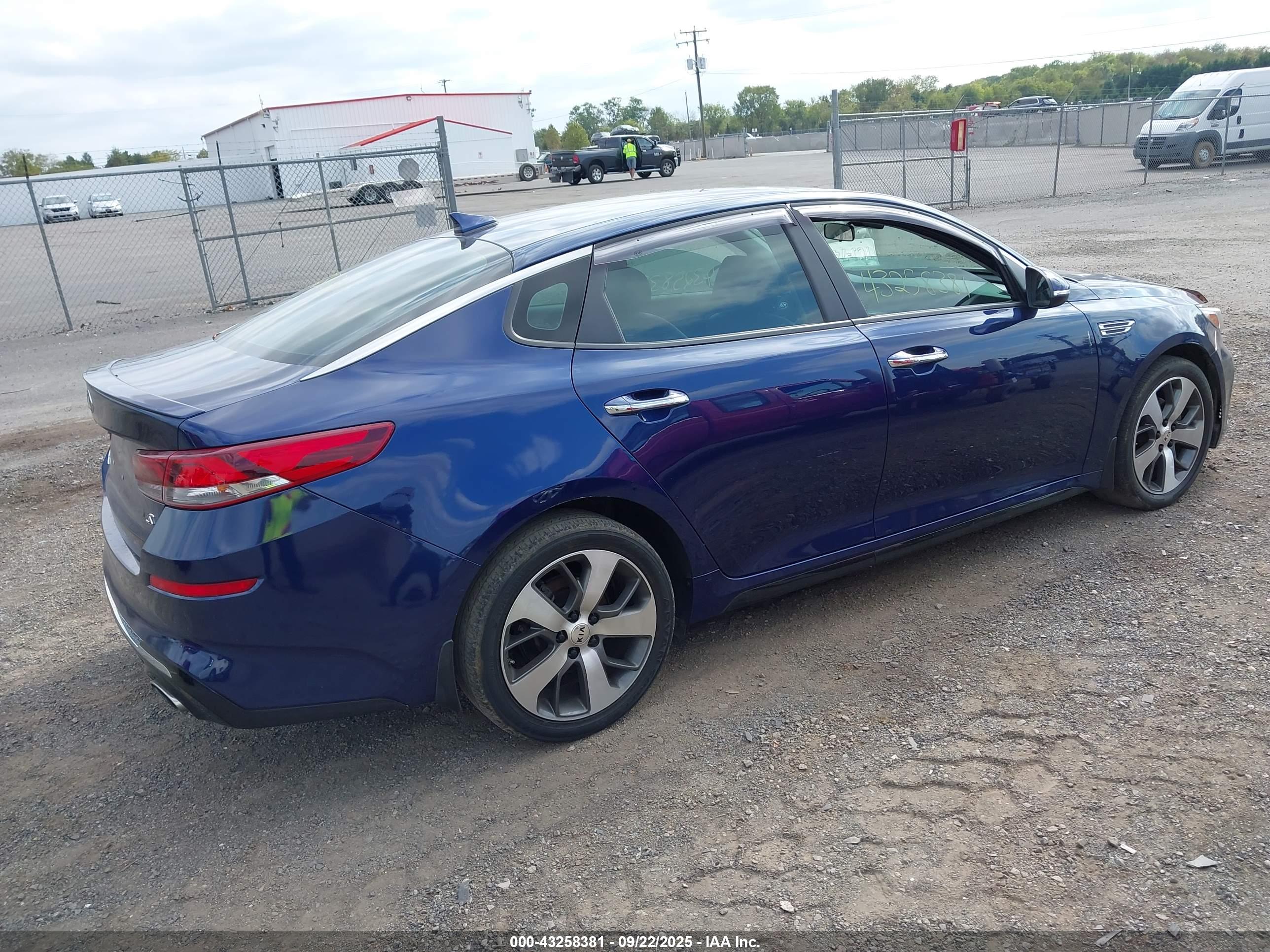 KIA OPTIMA image 4