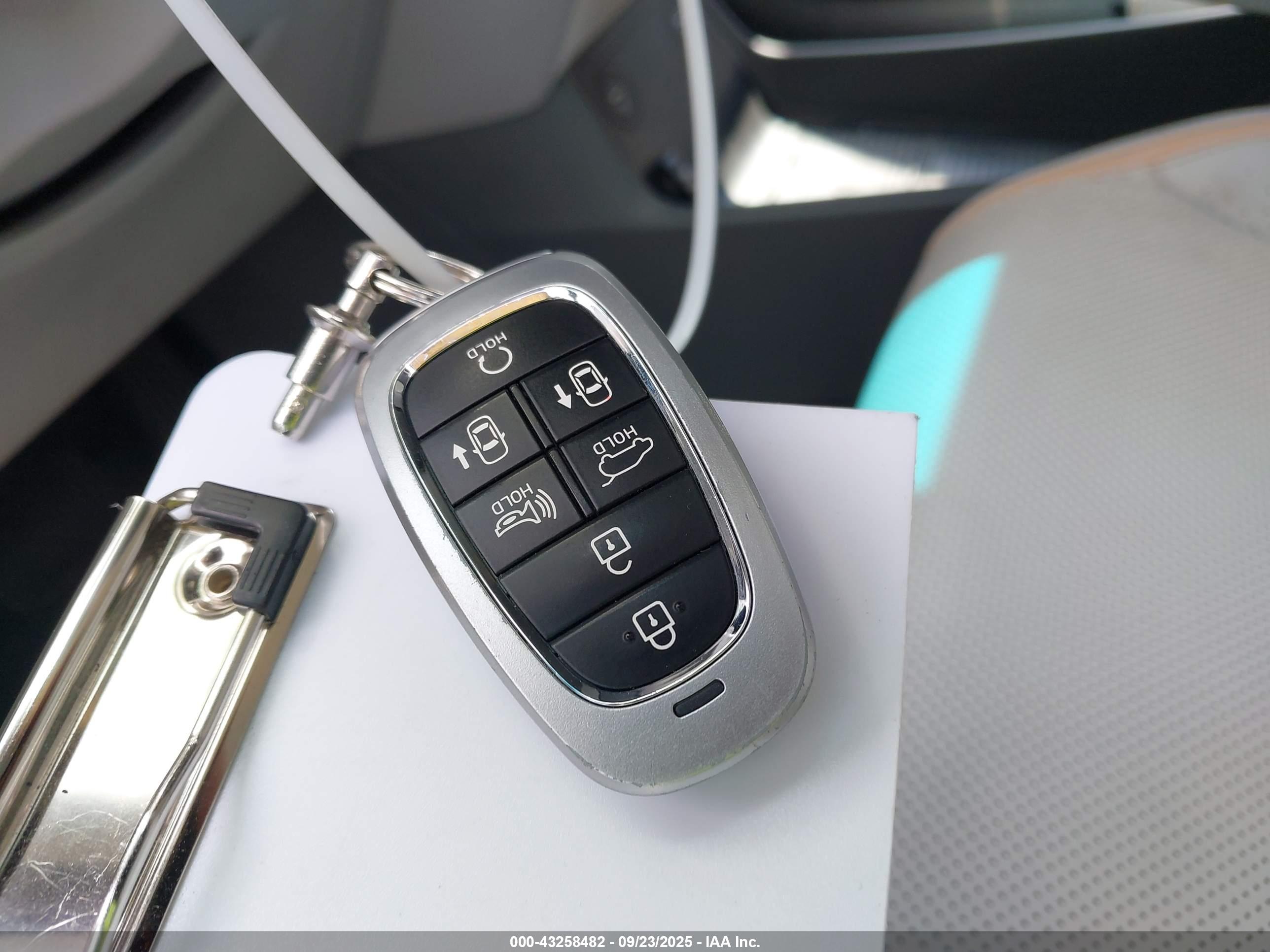 HYUNDAI NEXO image 11