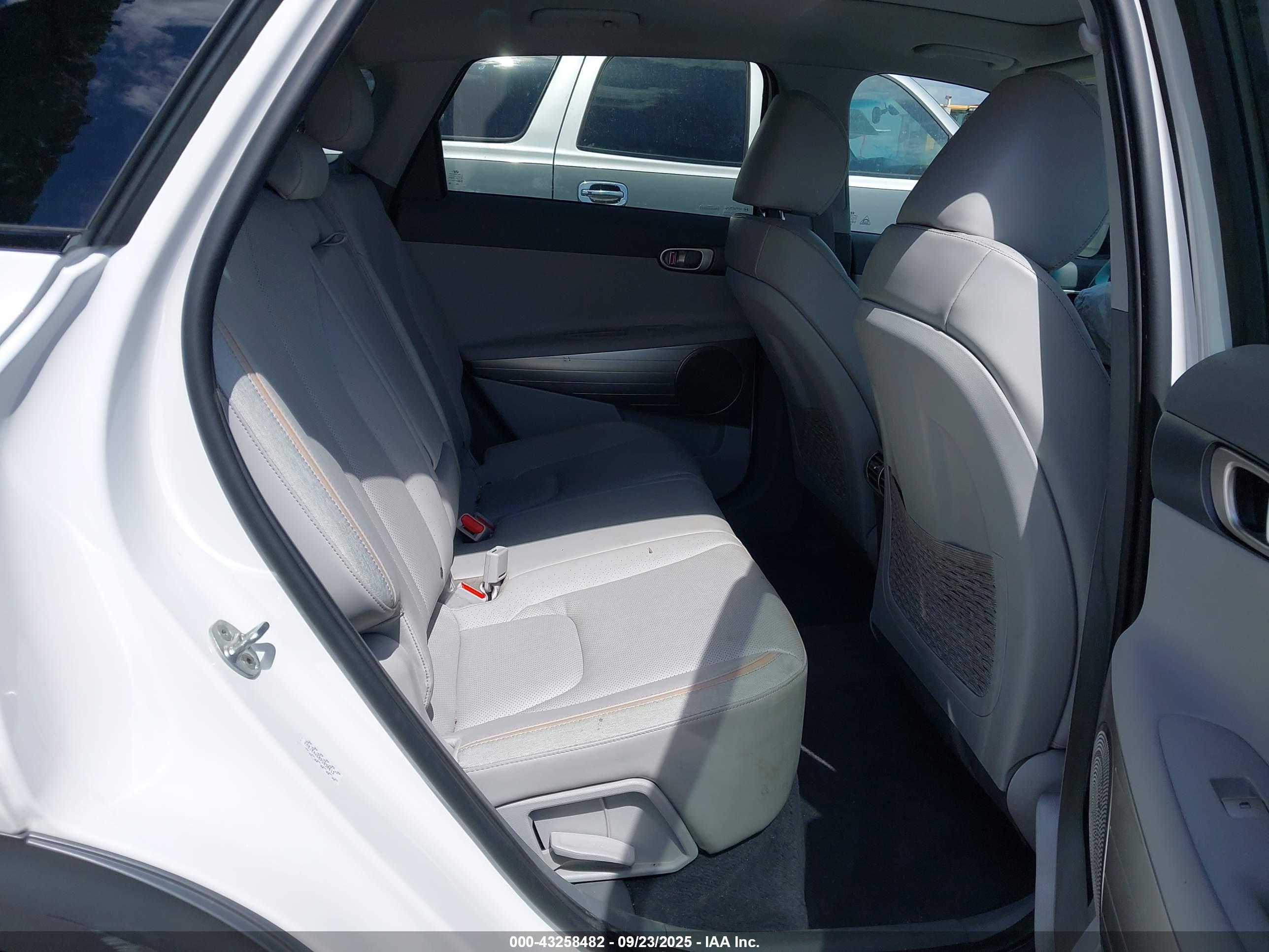 HYUNDAI NEXO image 8