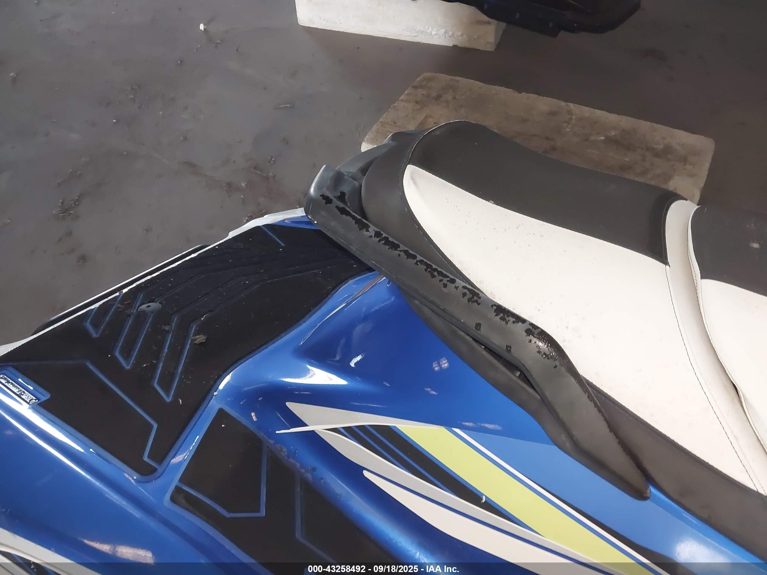 YAMAHA GP1800 image 8