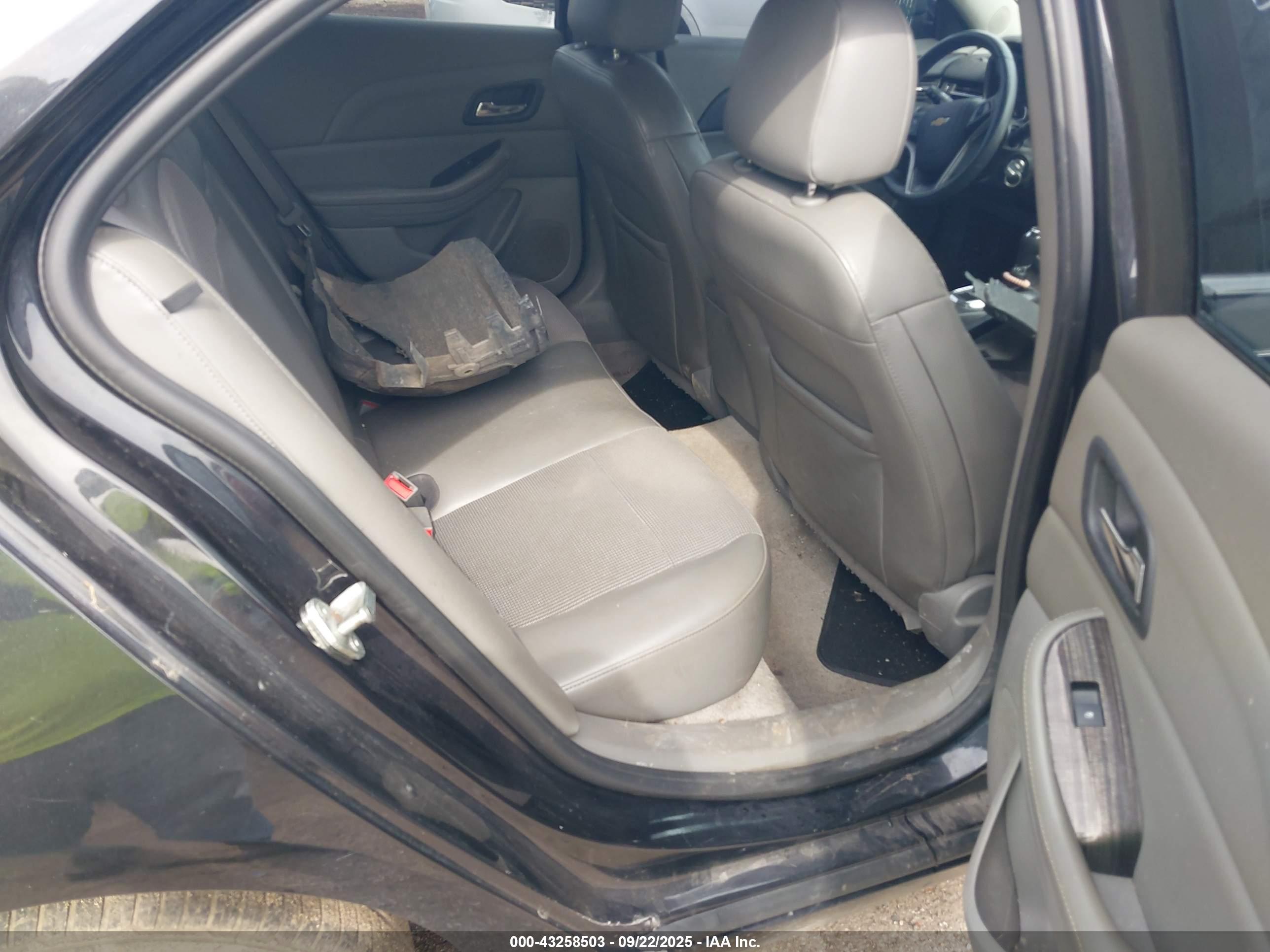 CHEVROLET MALIBU image 8
