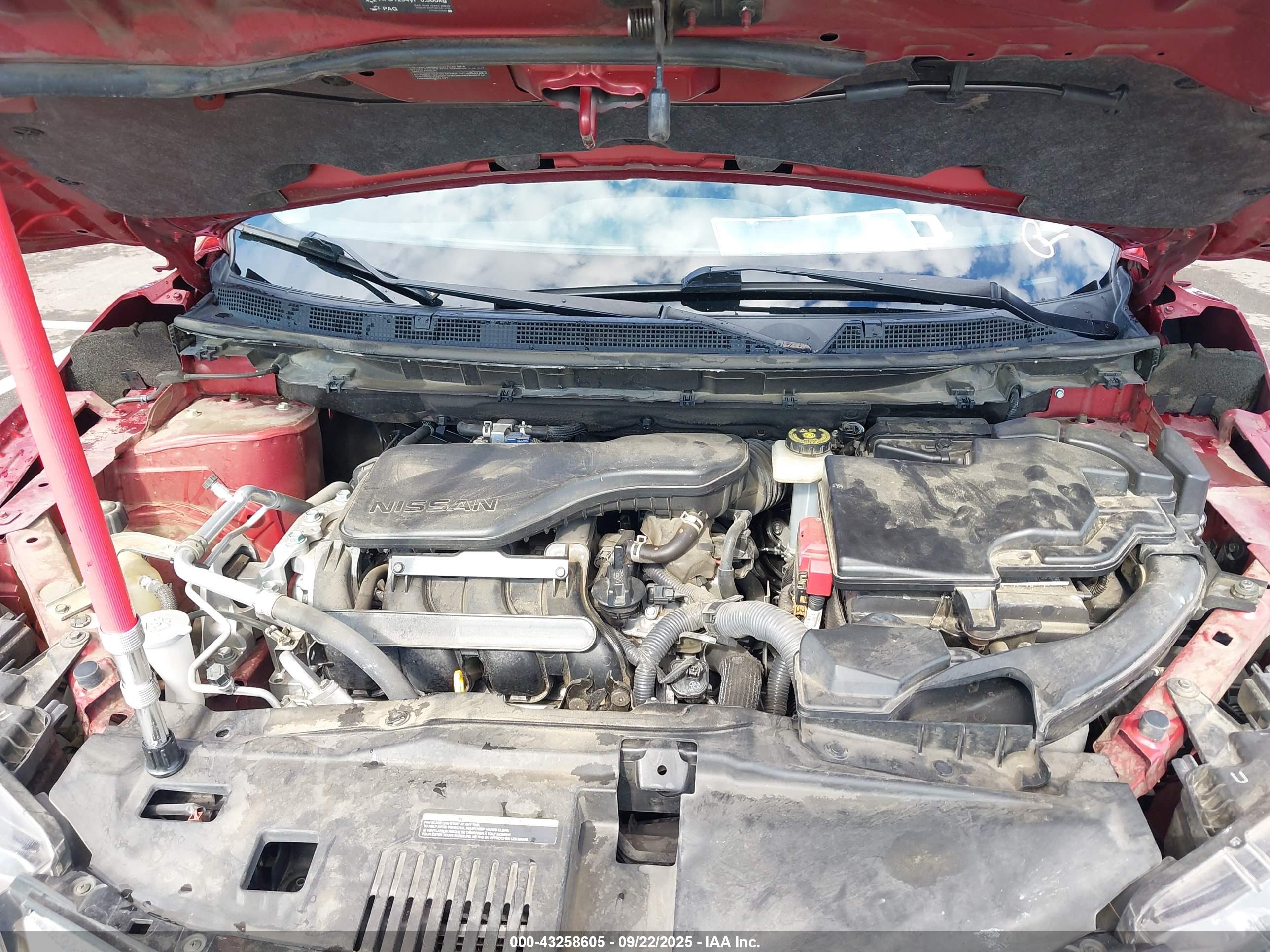 NISSAN ROGUE image 10