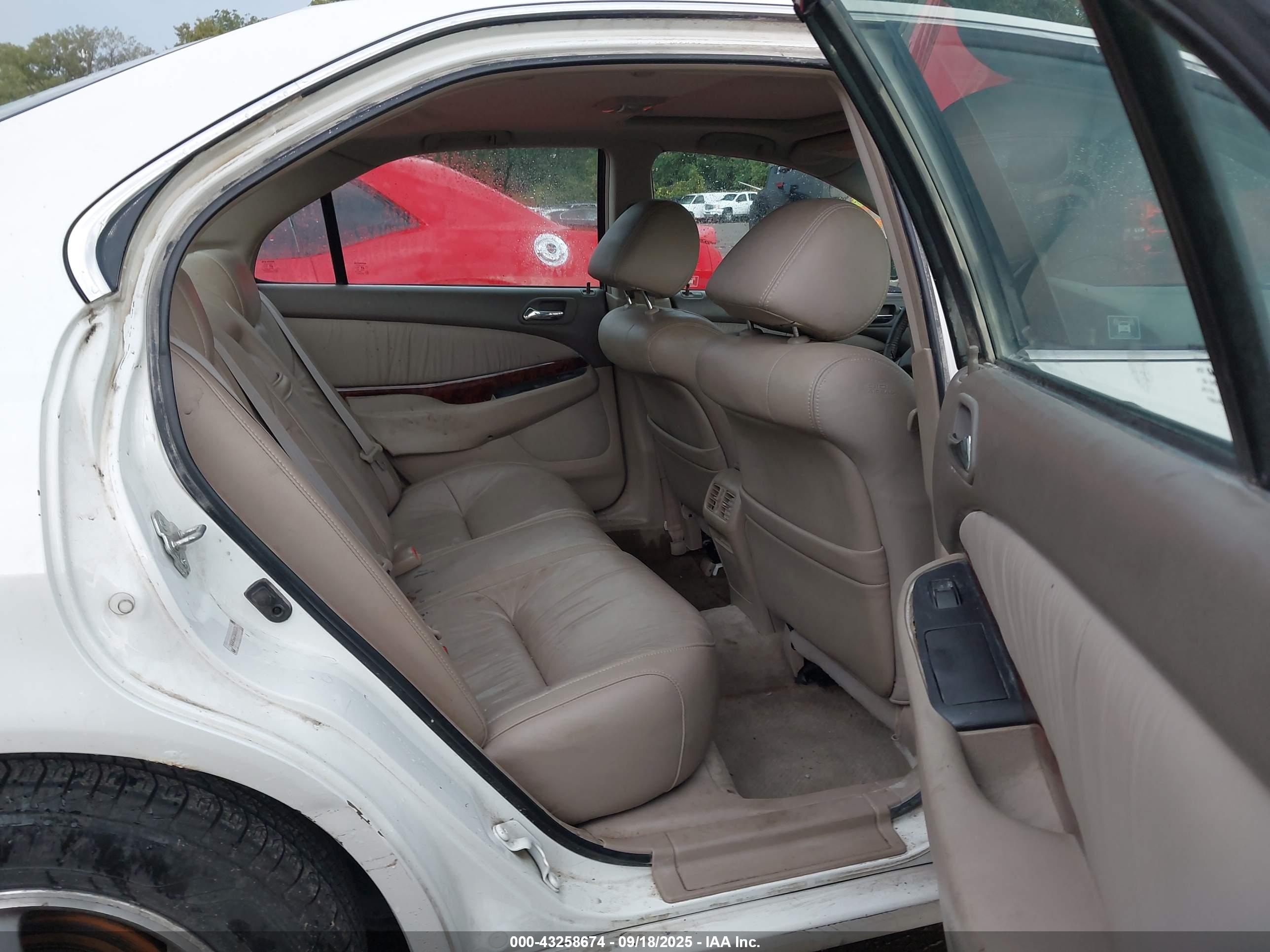 ACURA TL image 8
