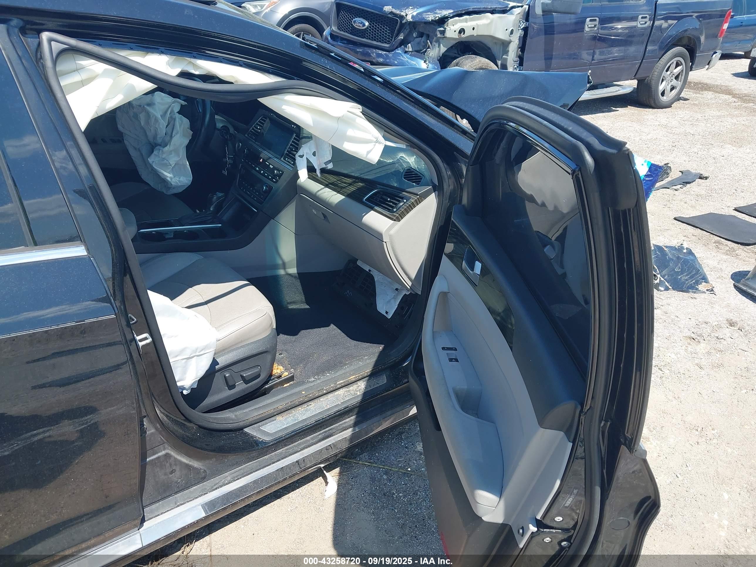 HYUNDAI SONATA image 5