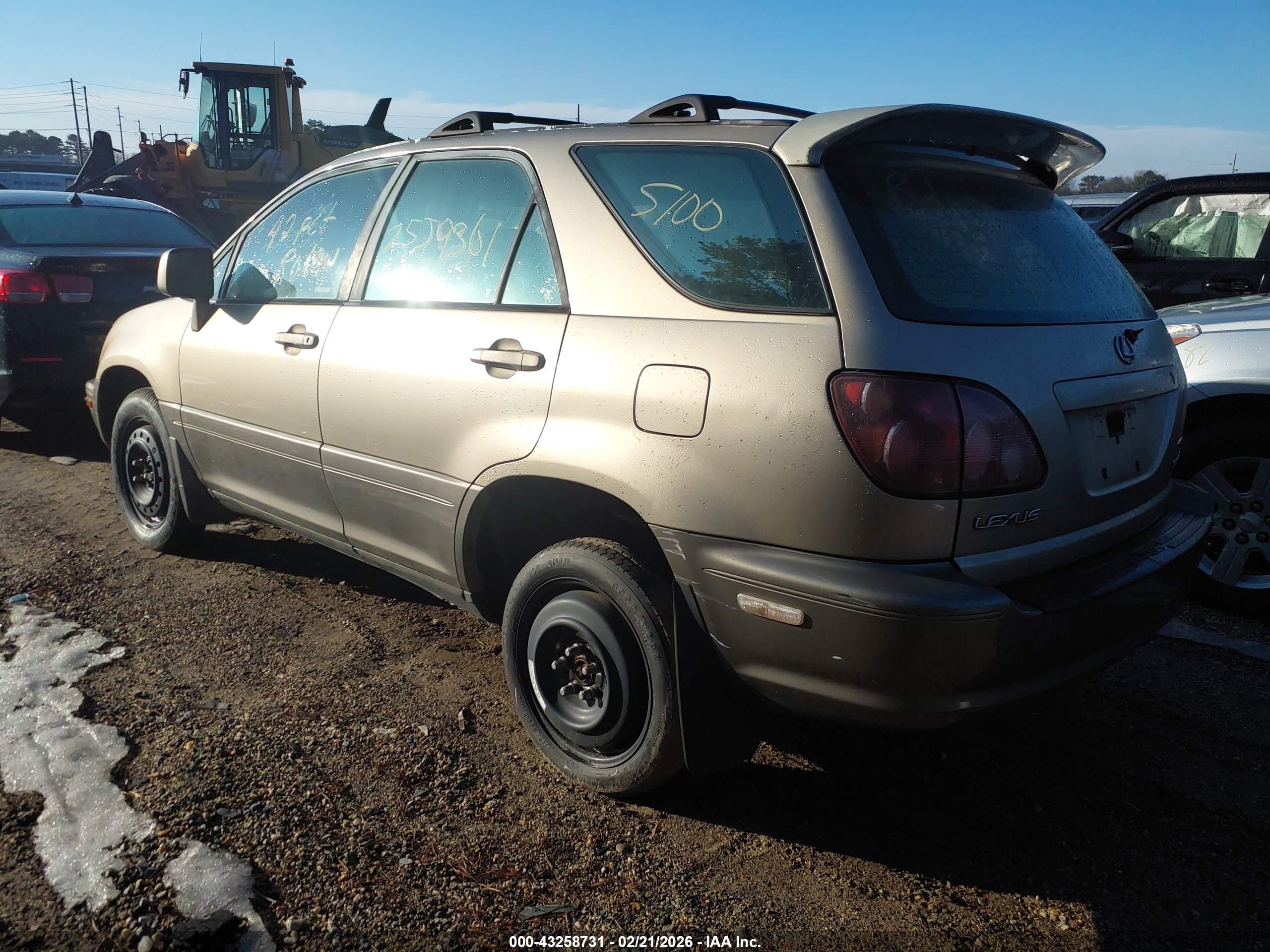 LEXUS RX image 3