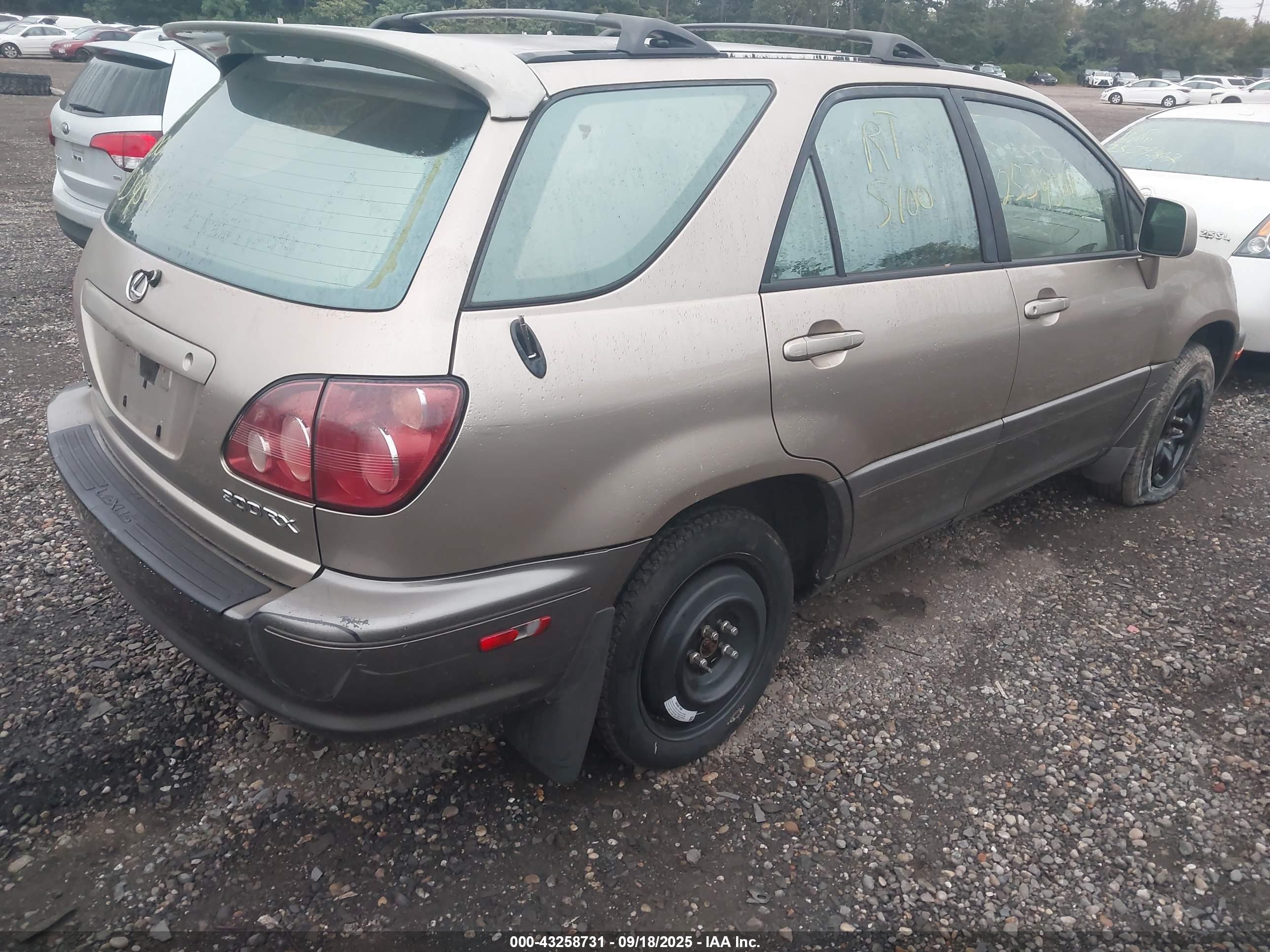 LEXUS RX image 4