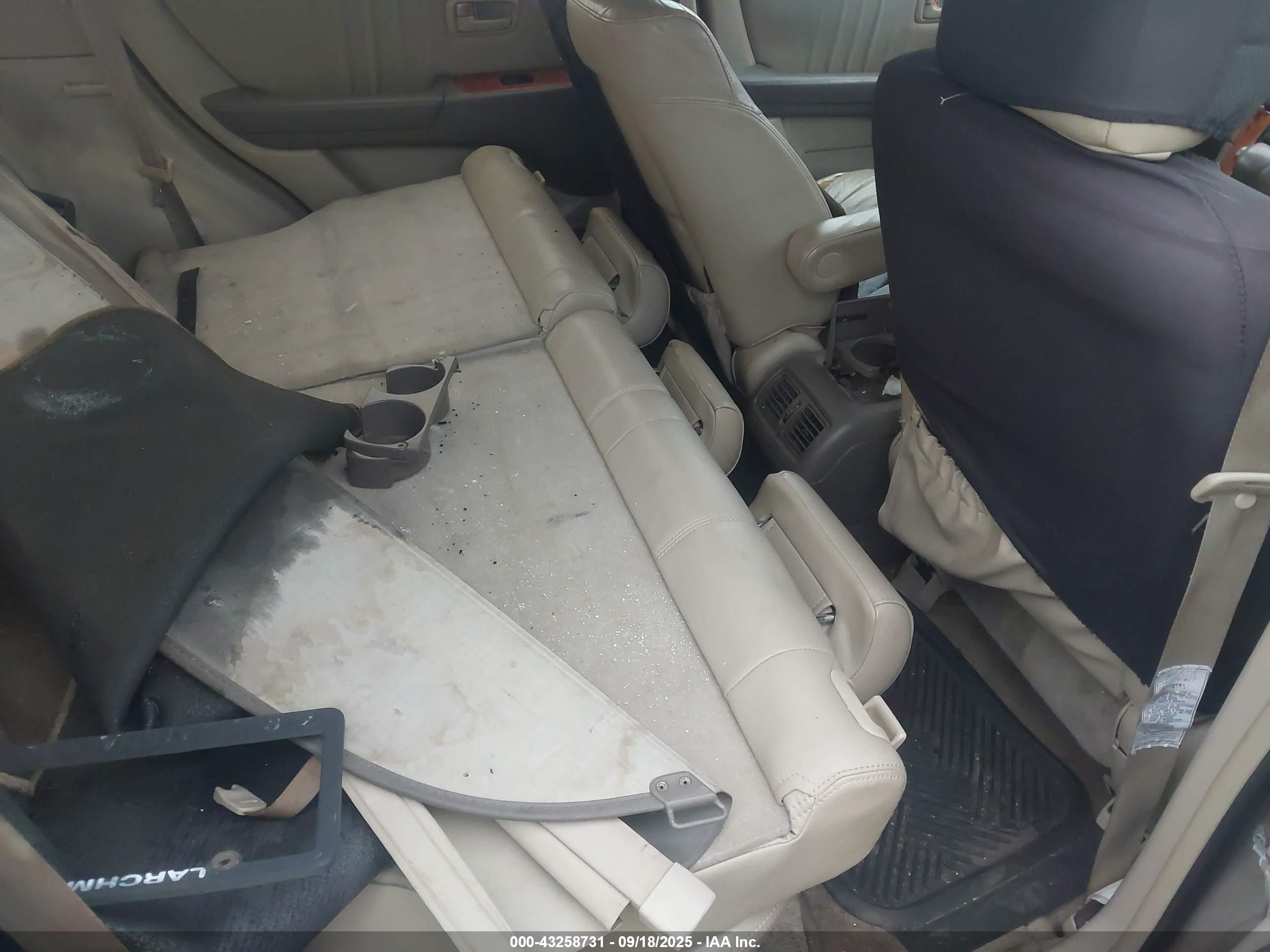 LEXUS RX image 8