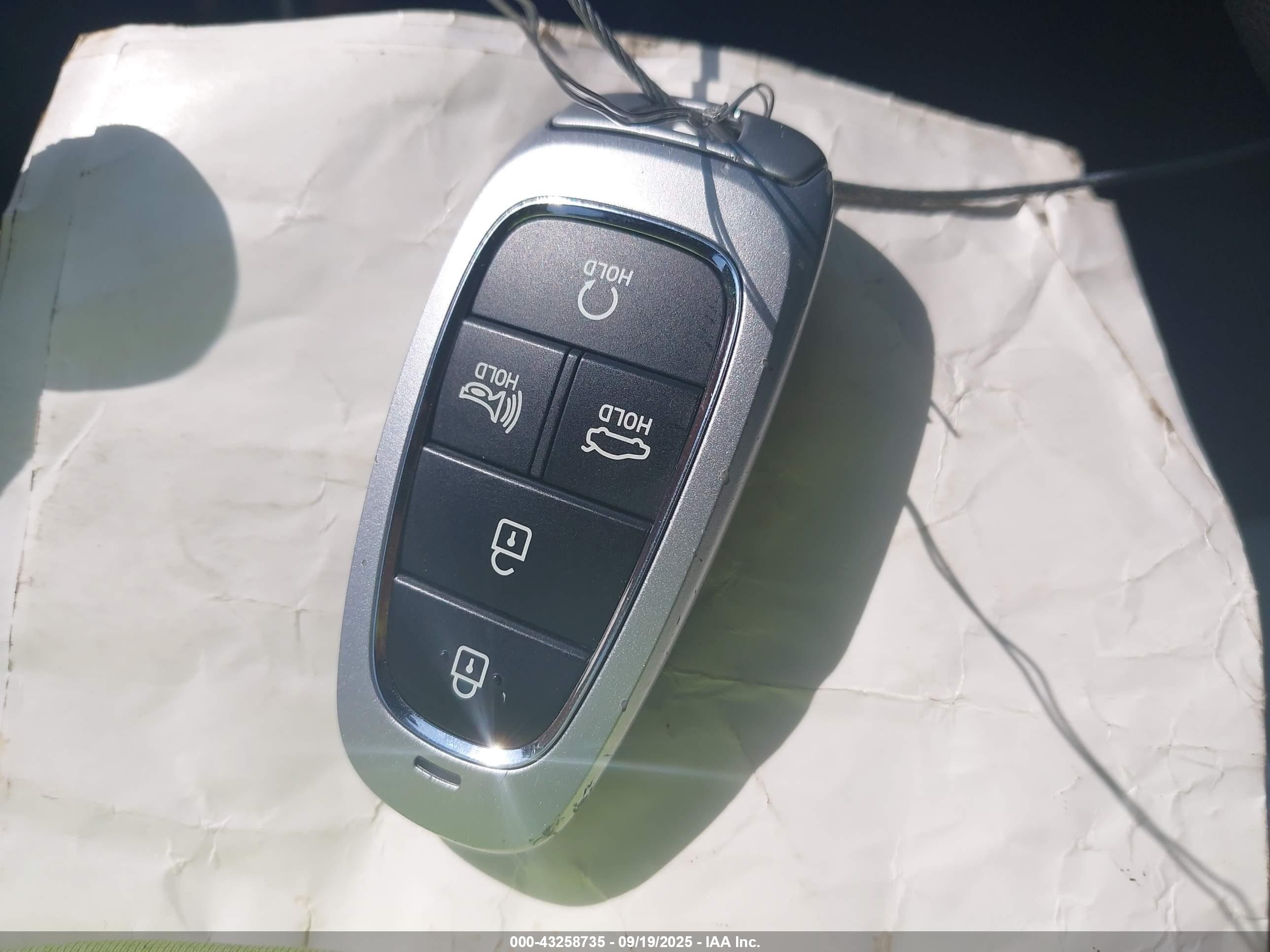 HYUNDAI SONATA image 11
