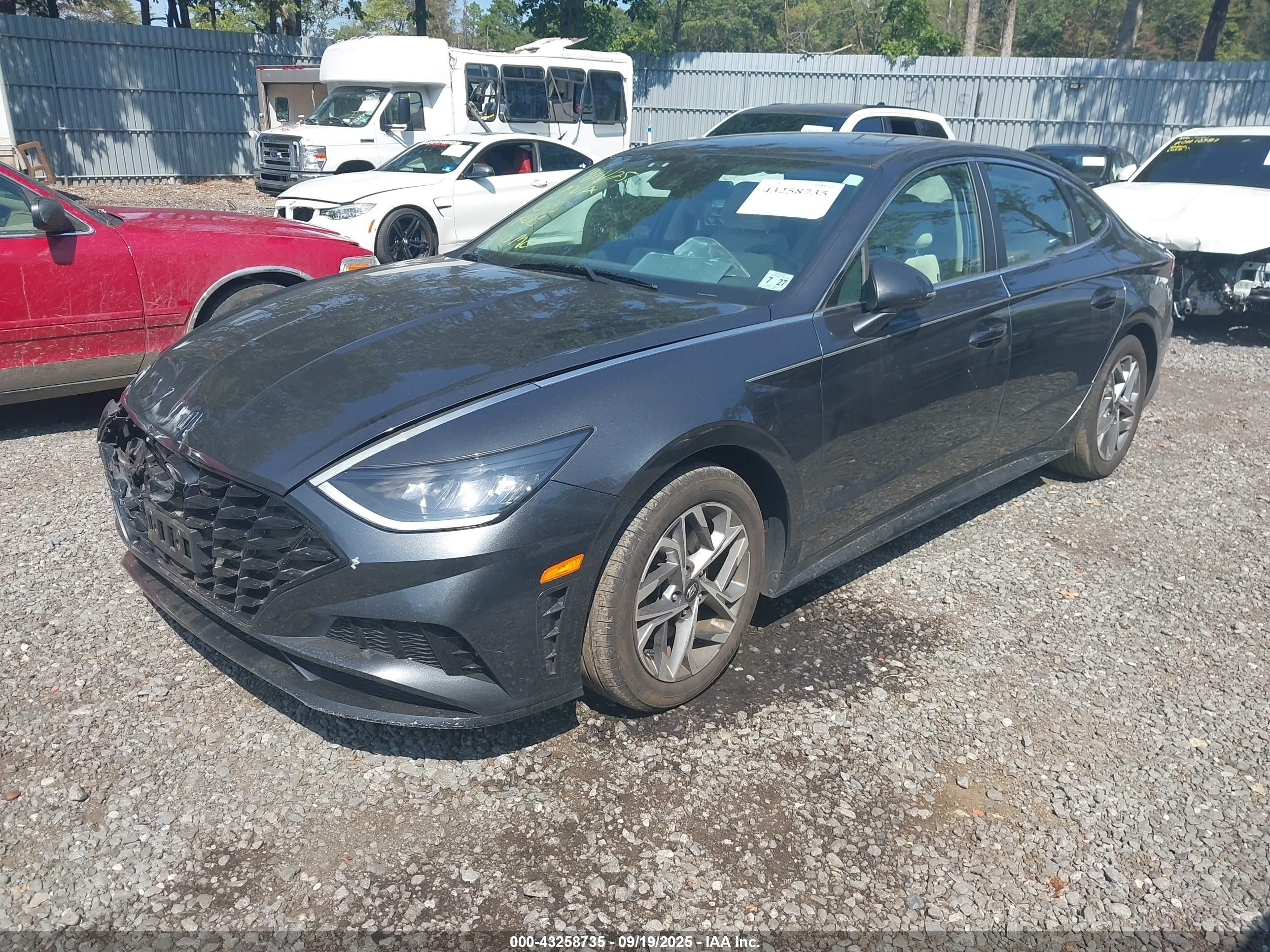 HYUNDAI SONATA image 2