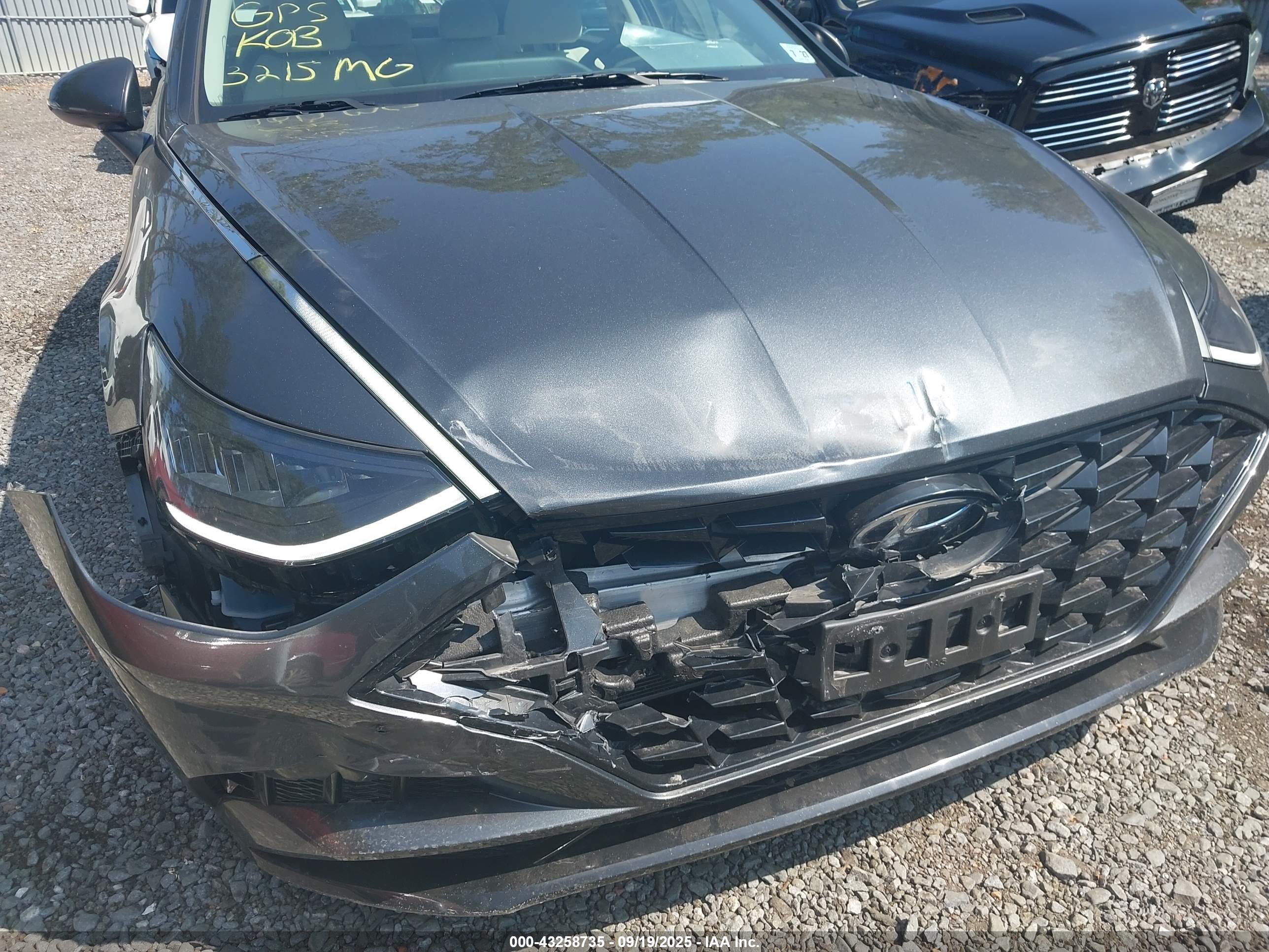 HYUNDAI SONATA image 6