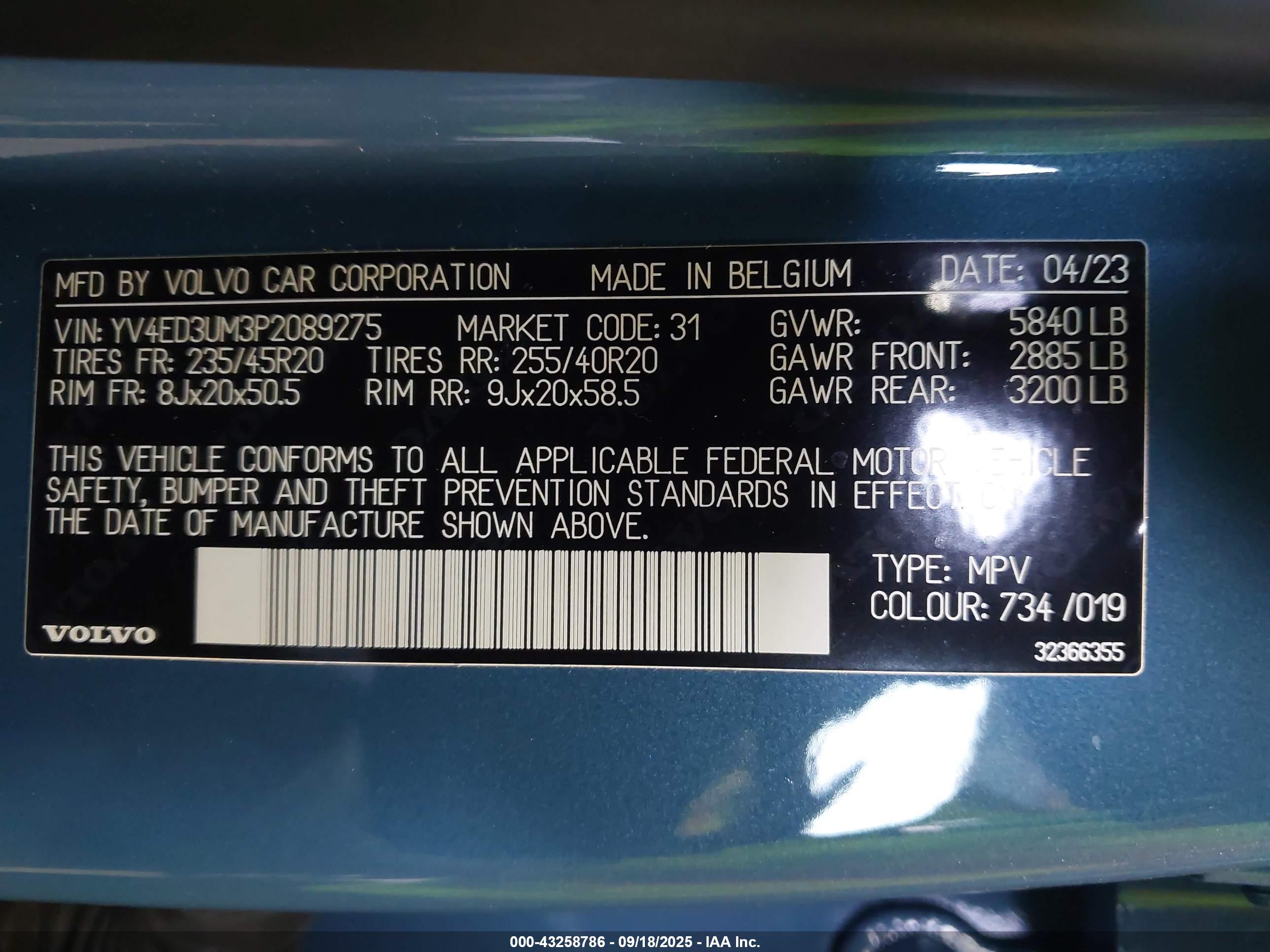 VOLVO XC40 image 9