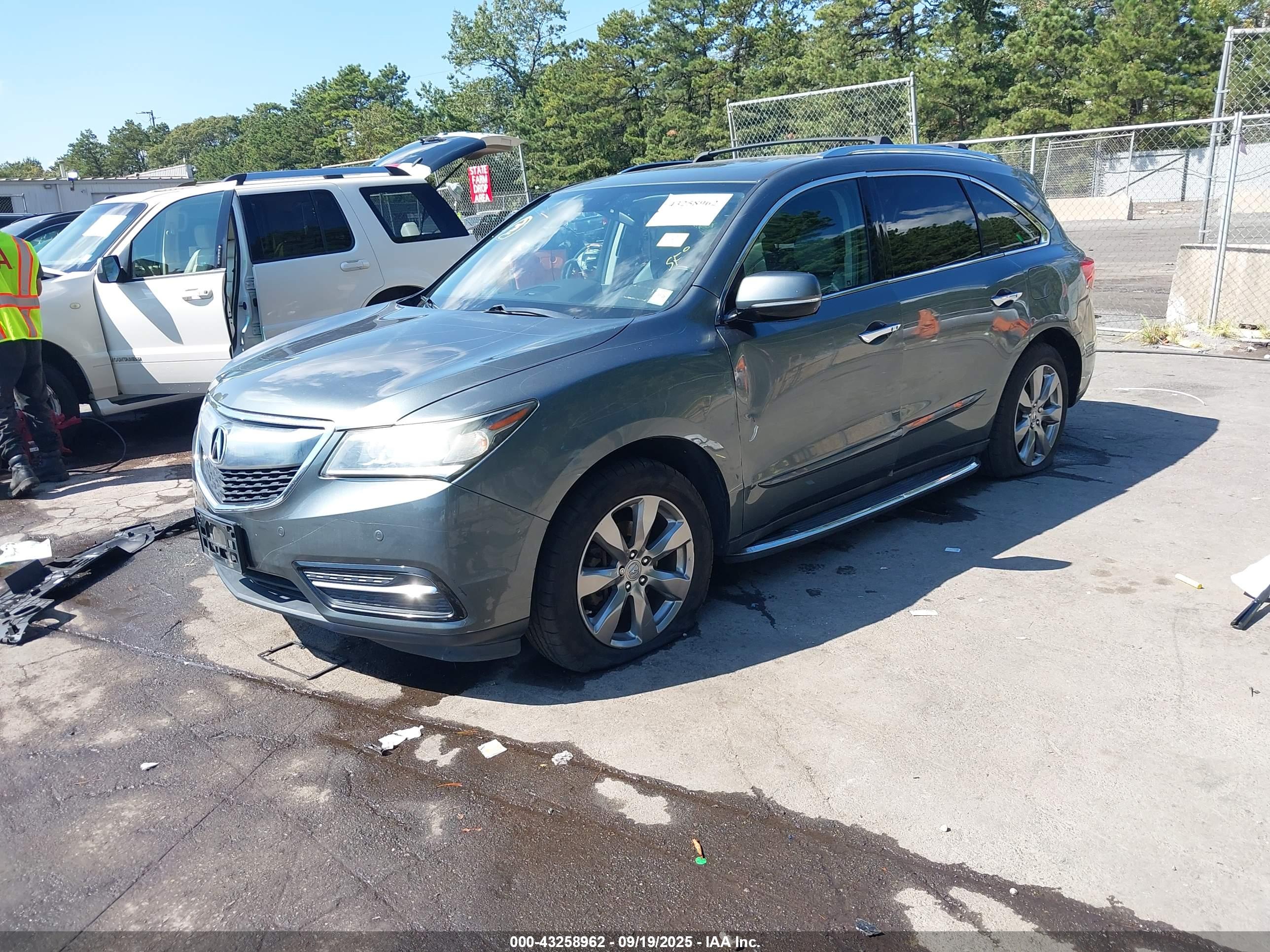ACURA MDX image 2