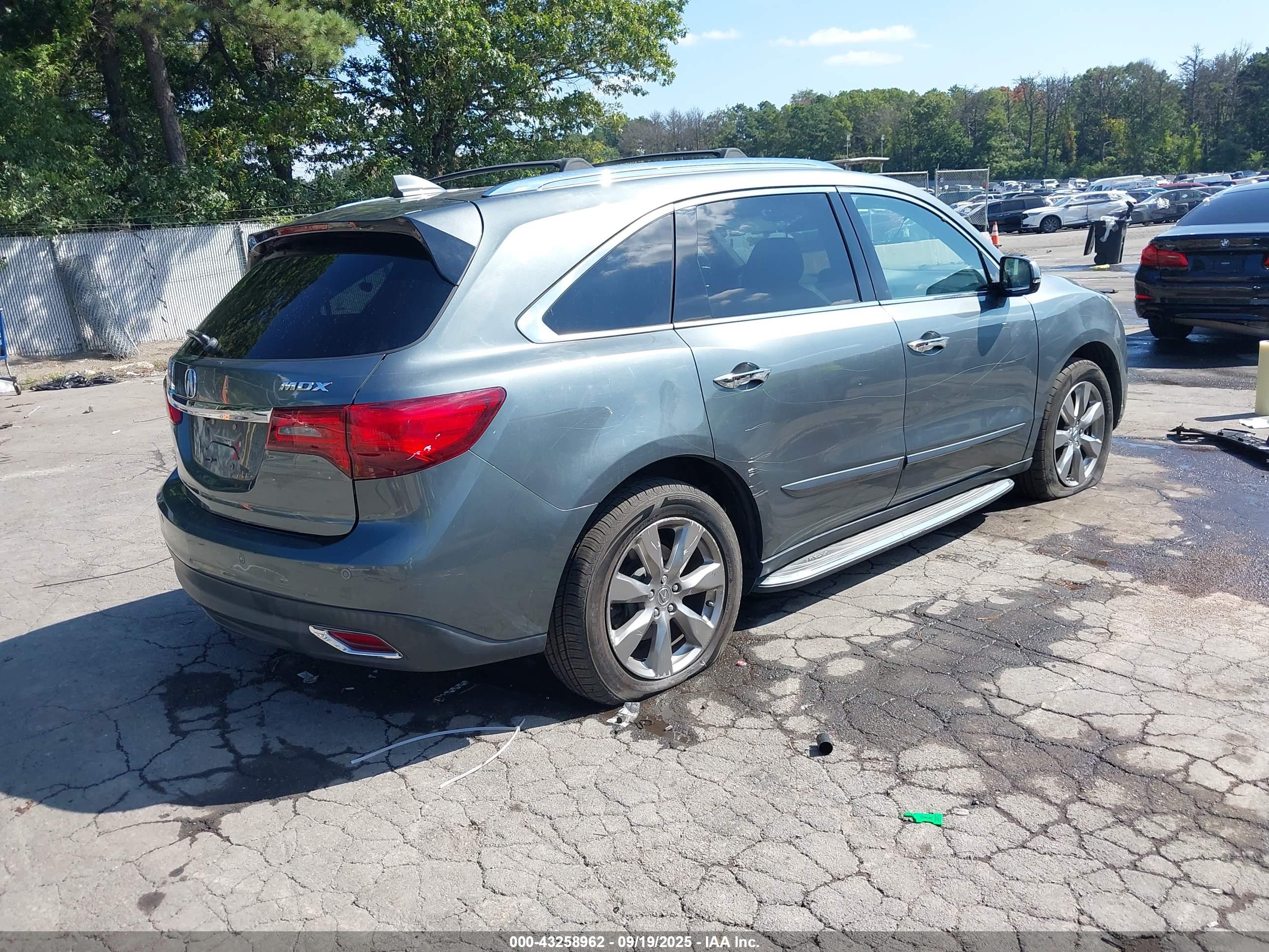 ACURA MDX image 4