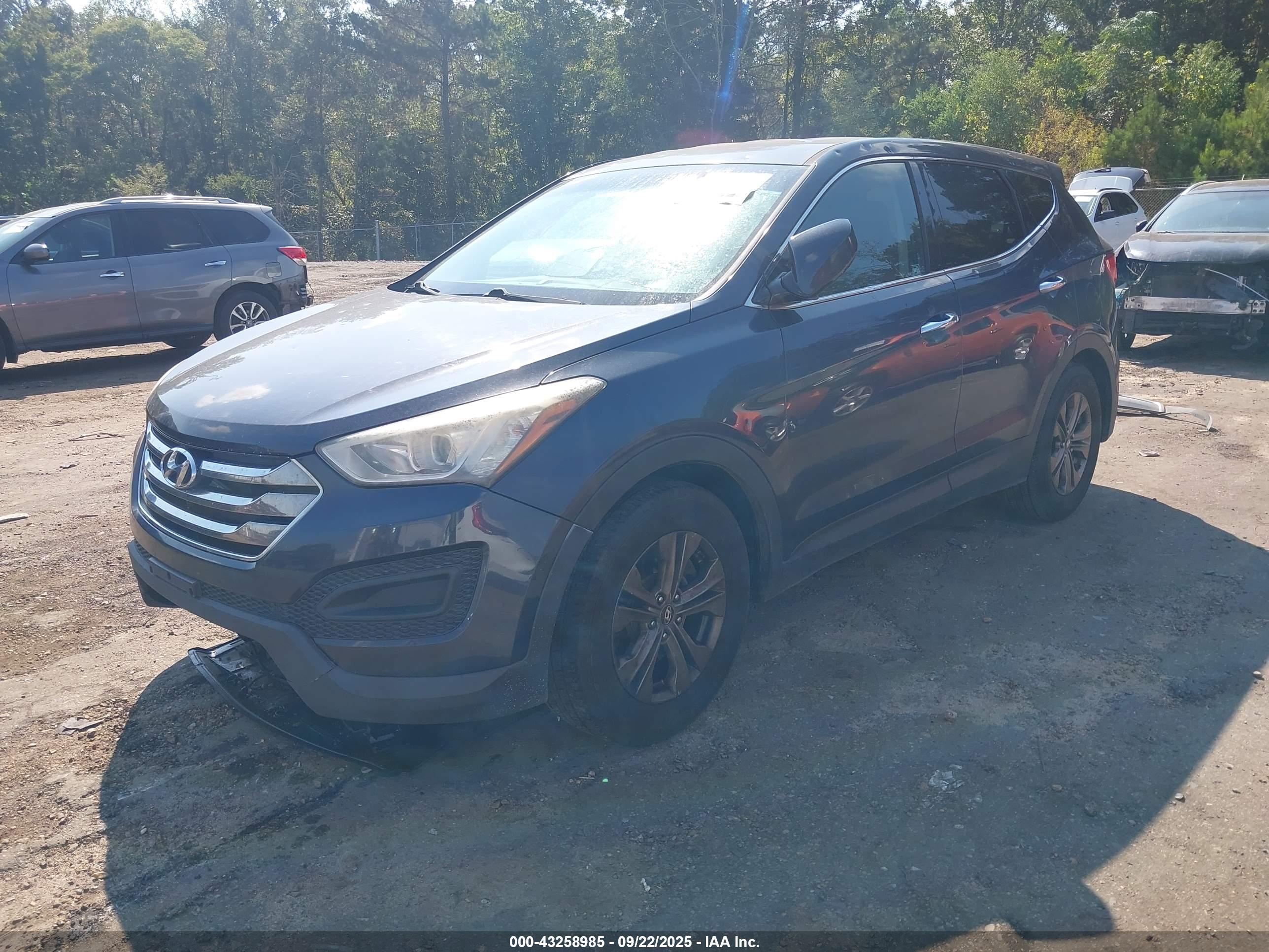 HYUNDAI SANTA image 2