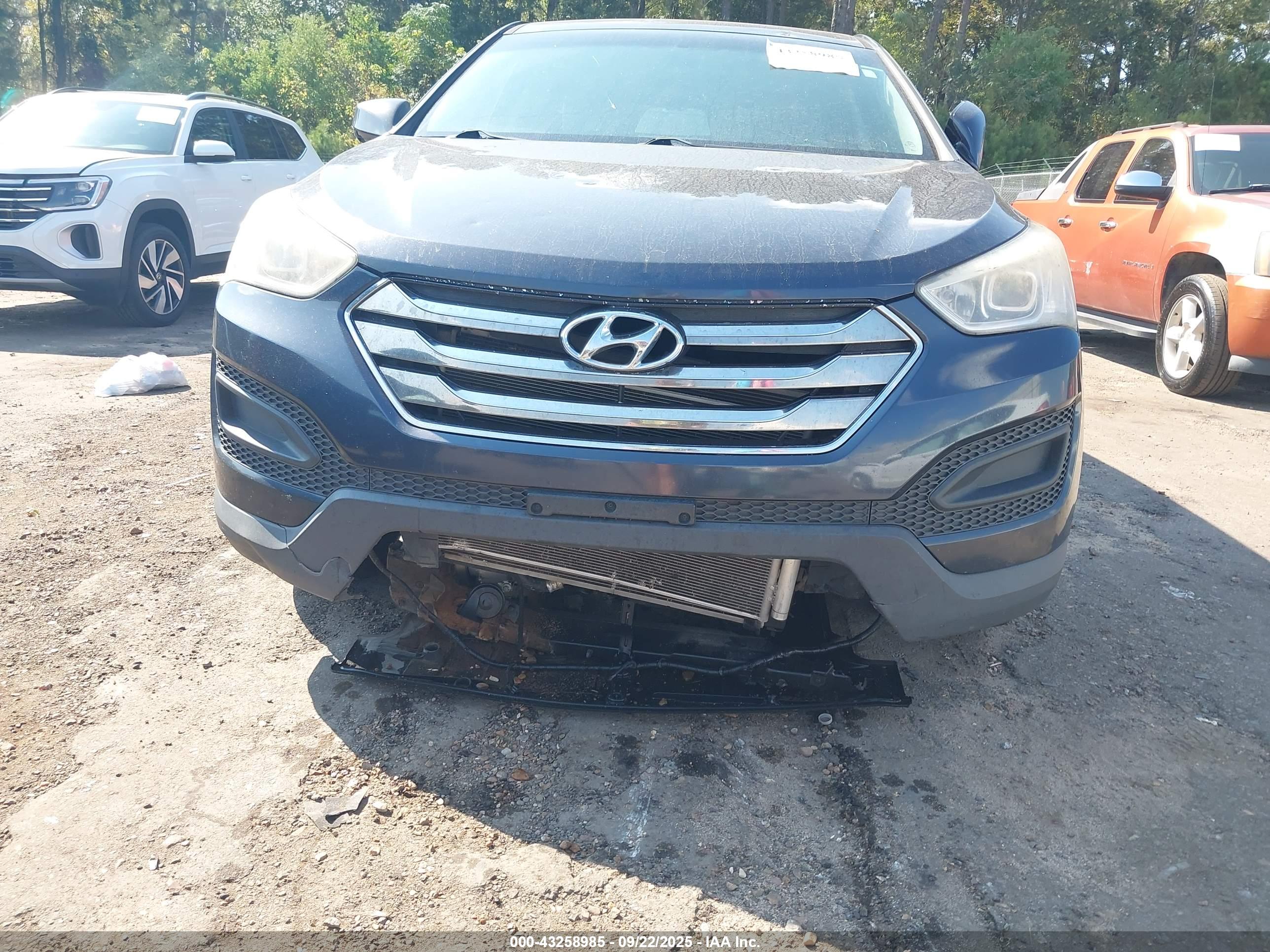 HYUNDAI SANTA image 6