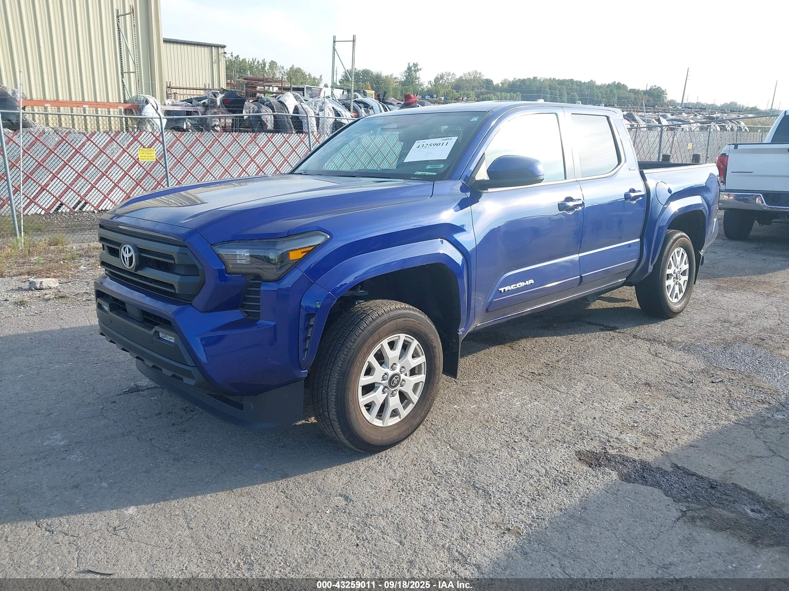 TOYOTA TACOMA image 2