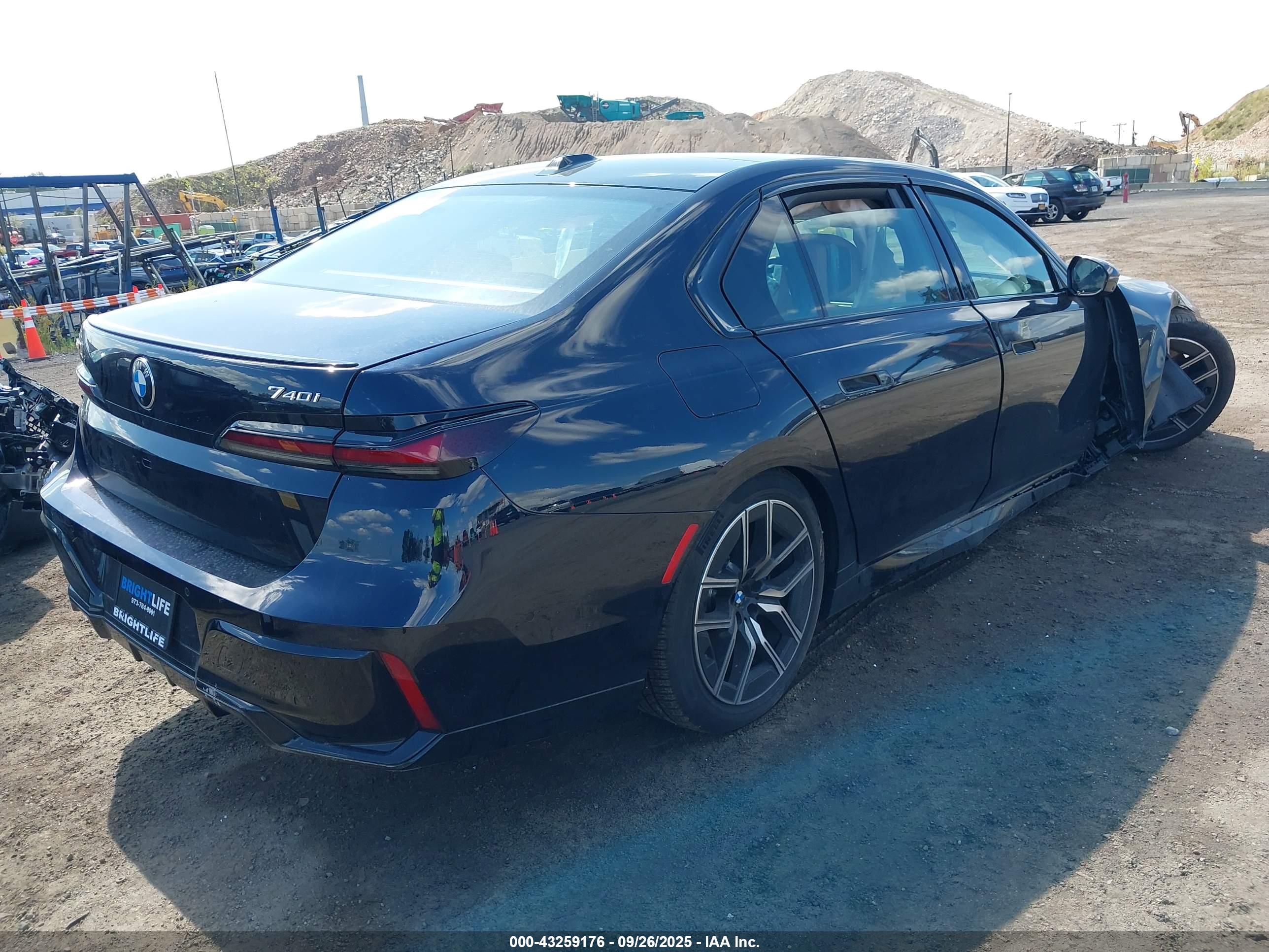 BMW 740 image 4