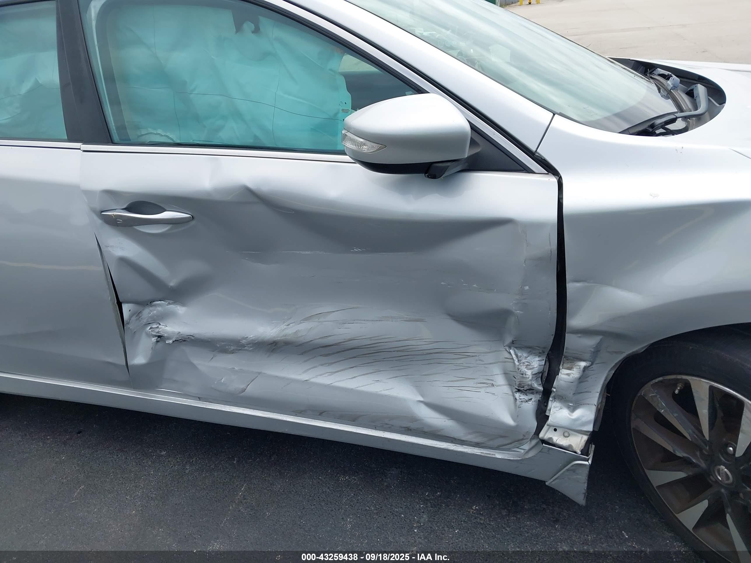 NISSAN ALTIMA image 6